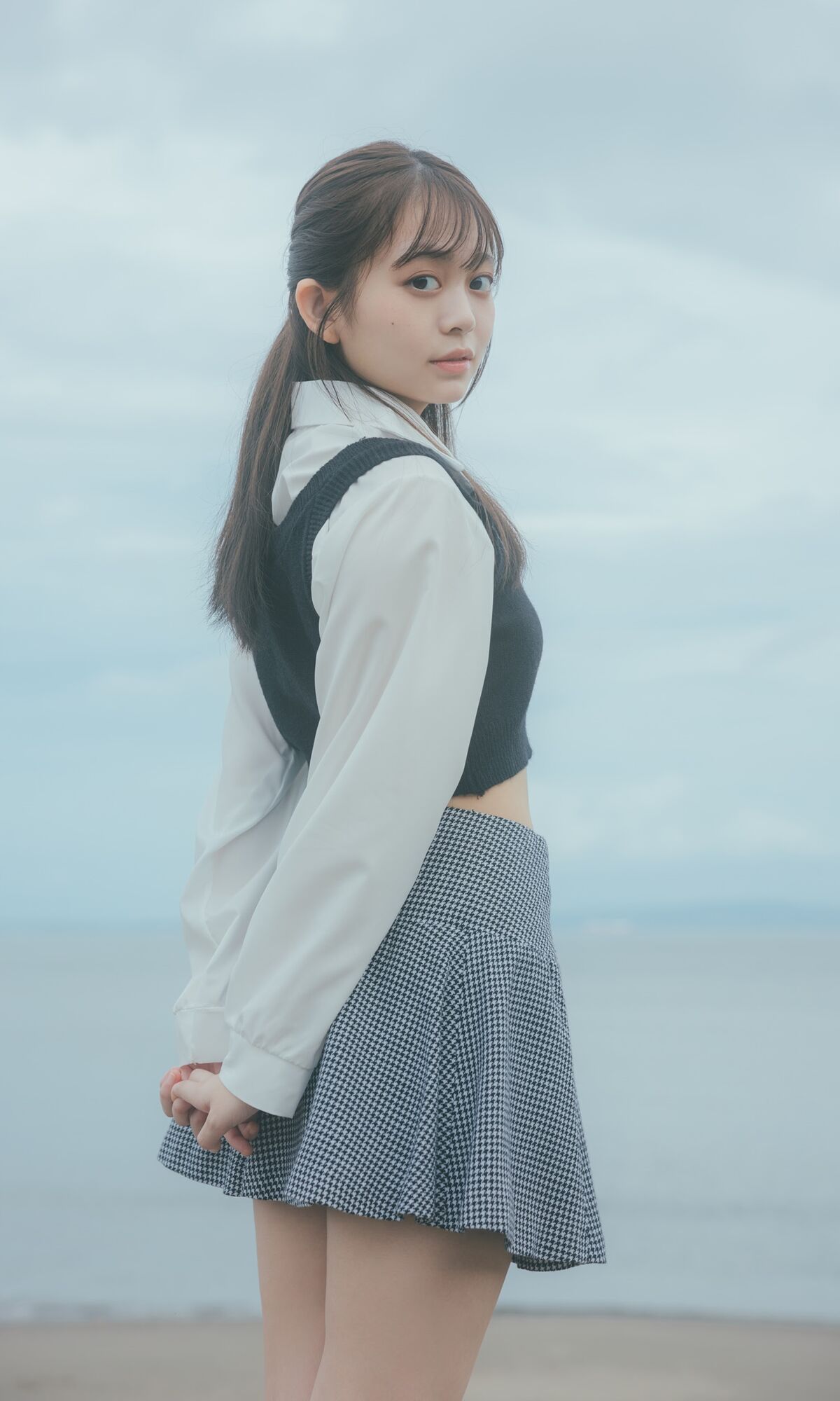 Mai Horai 蓬莱舞 - 写真集 See eye to eye 週プレ PHOTO BOOK