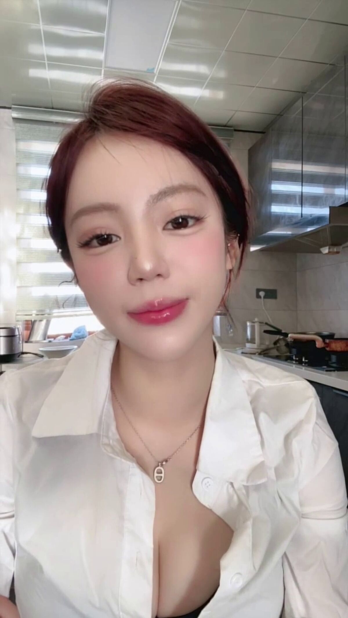 Mei Mei Zi Ya 美美子Ya - 多彩随缘播外围 上下真空诱惑 道具喷水秀 02