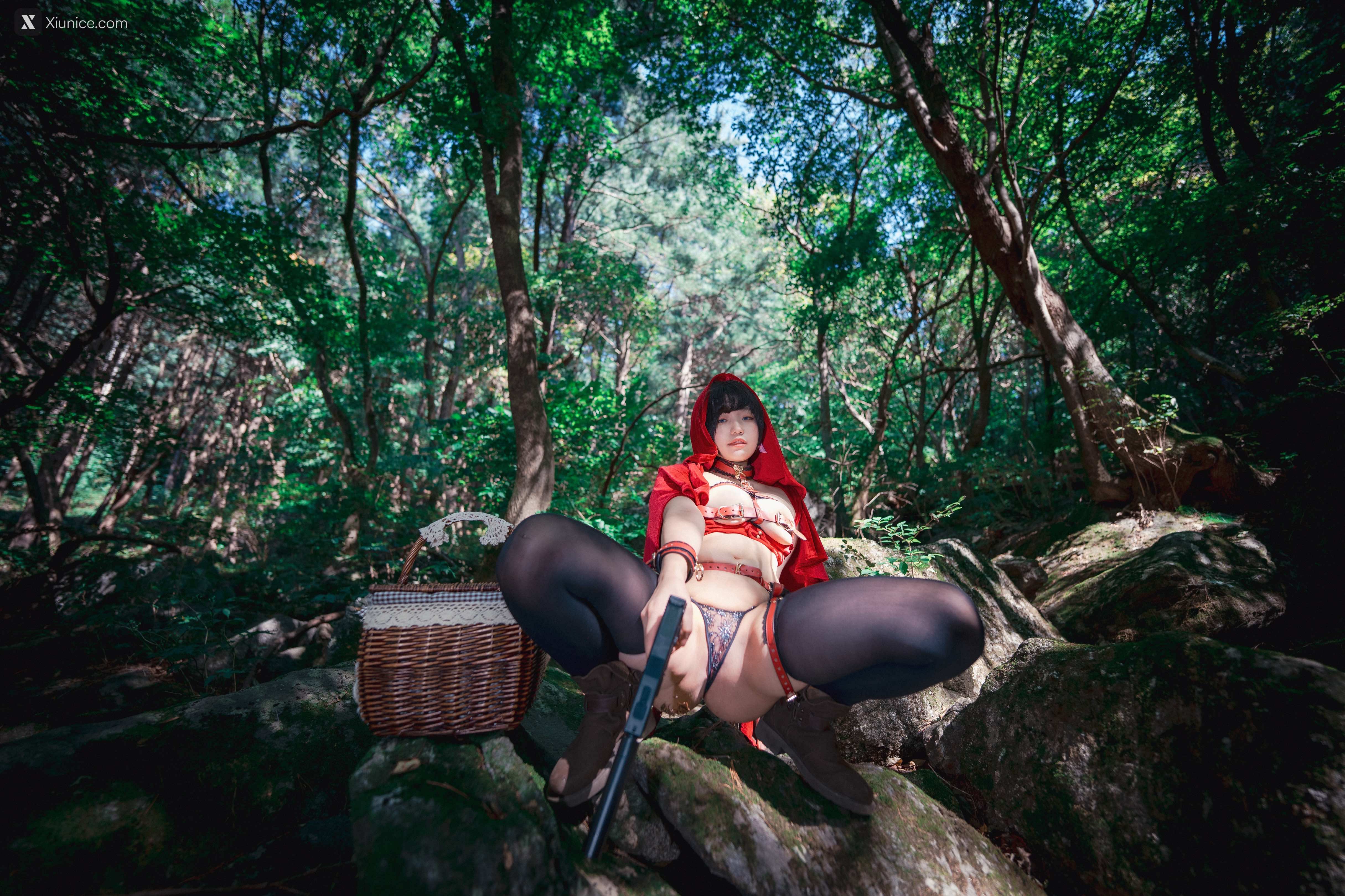 DJAWA Photo – Mimmi (밈미) – Naughty Red Hiring Hood 4K