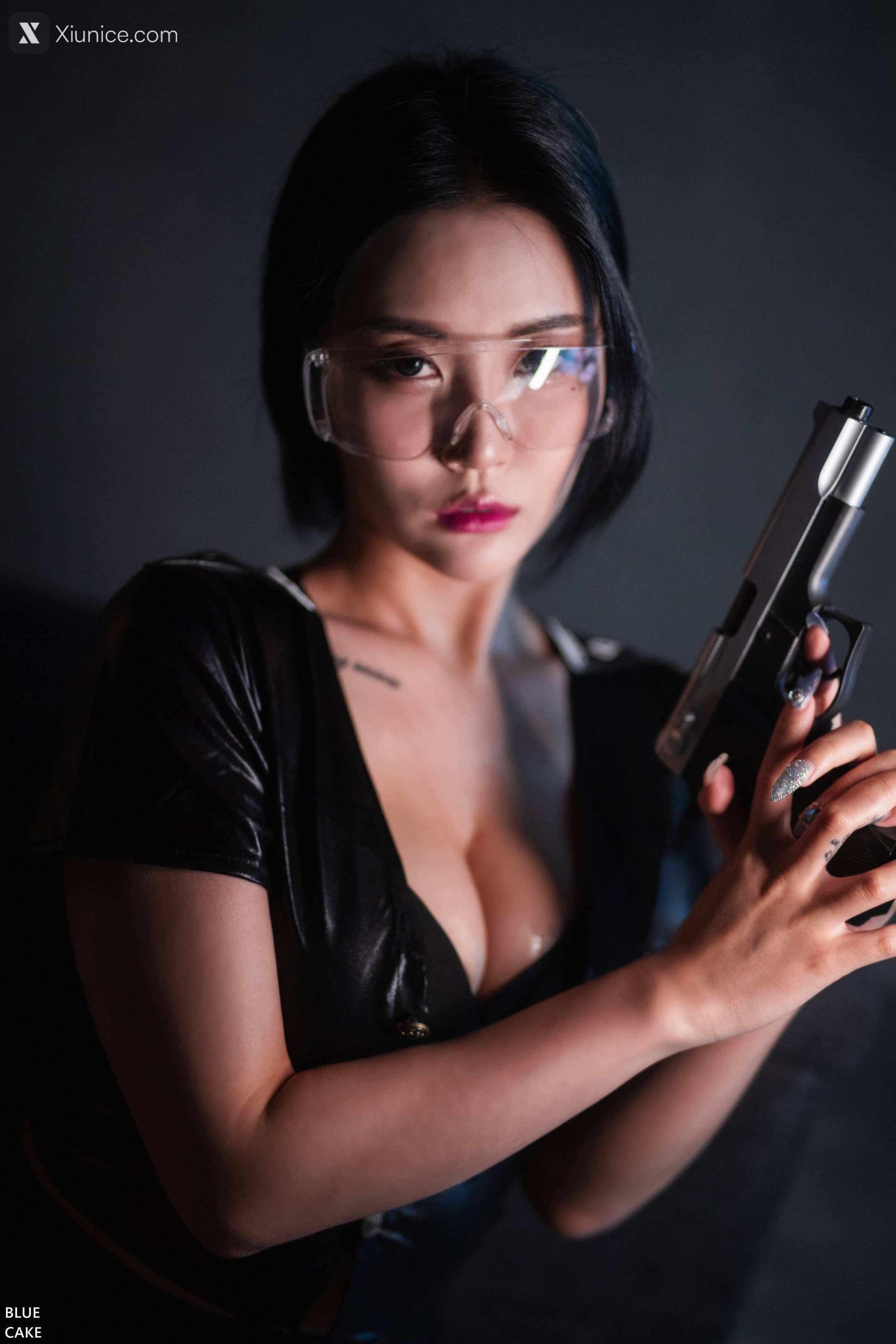 BLUECAKE Bomi (보미) – Siren 4K