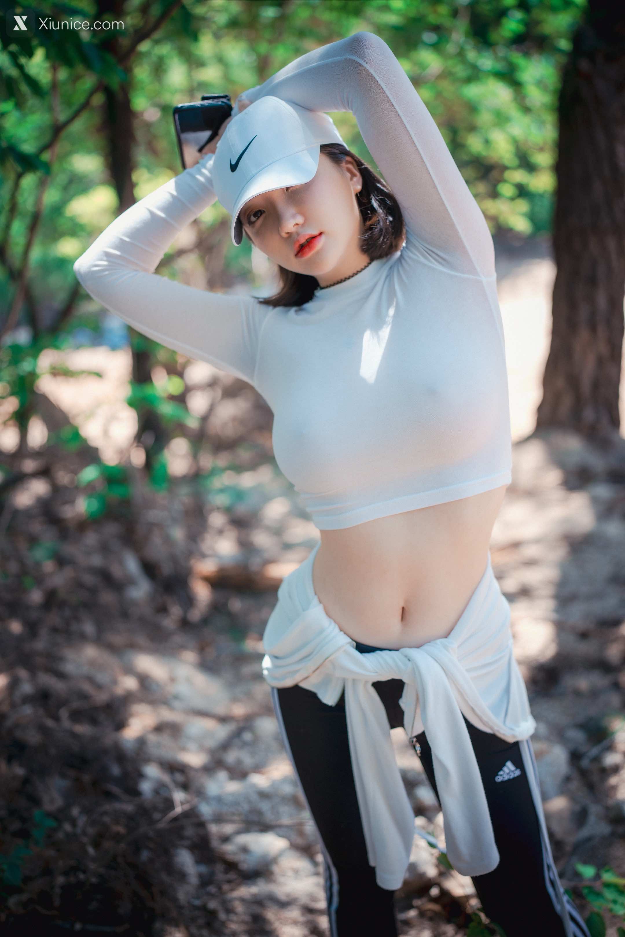 DJAWA Photo – Son Ye-Eun (손예은) – Naughty Trekking 4K