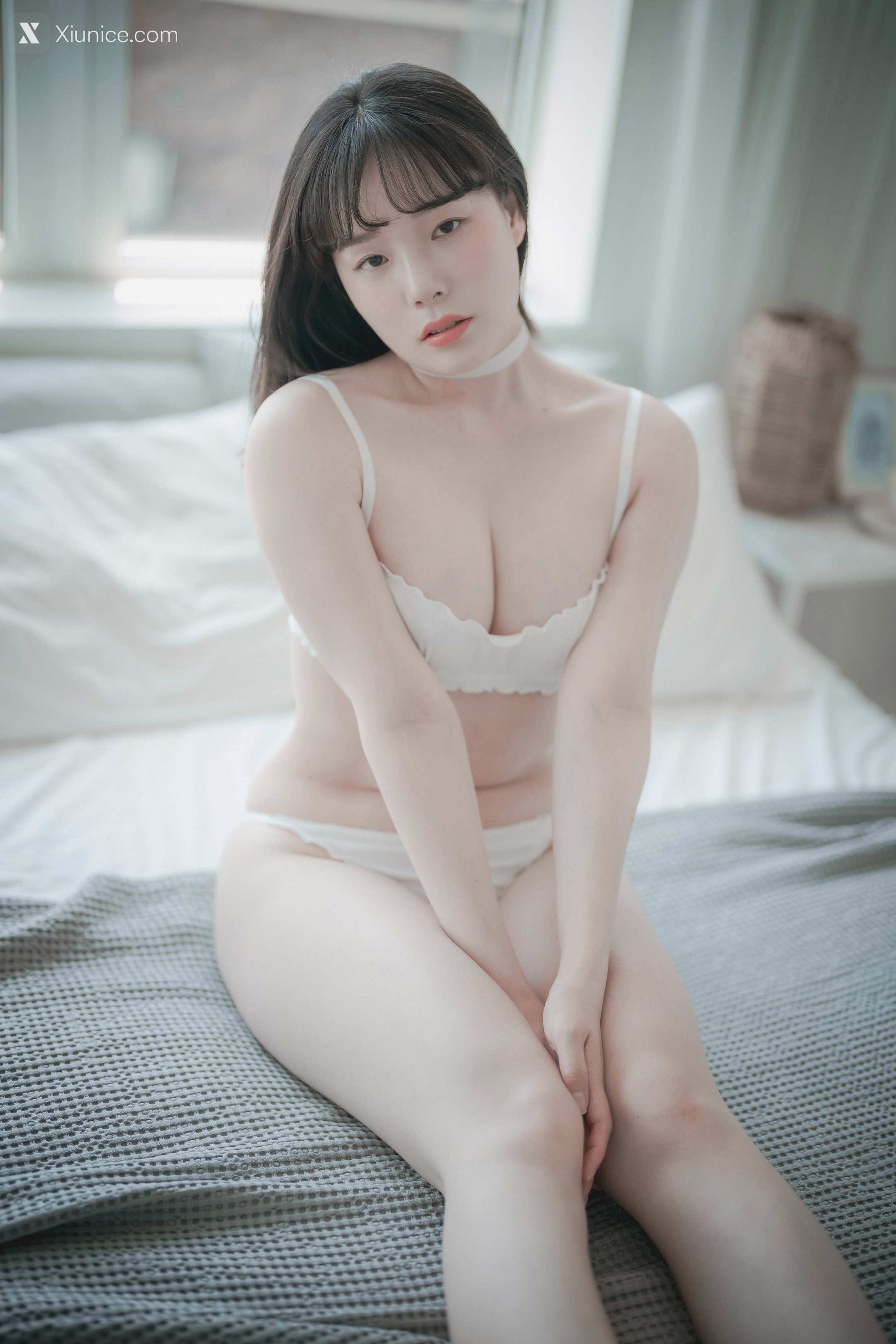 DJAWA Photo – Pia (피아) – Cozy White 4K