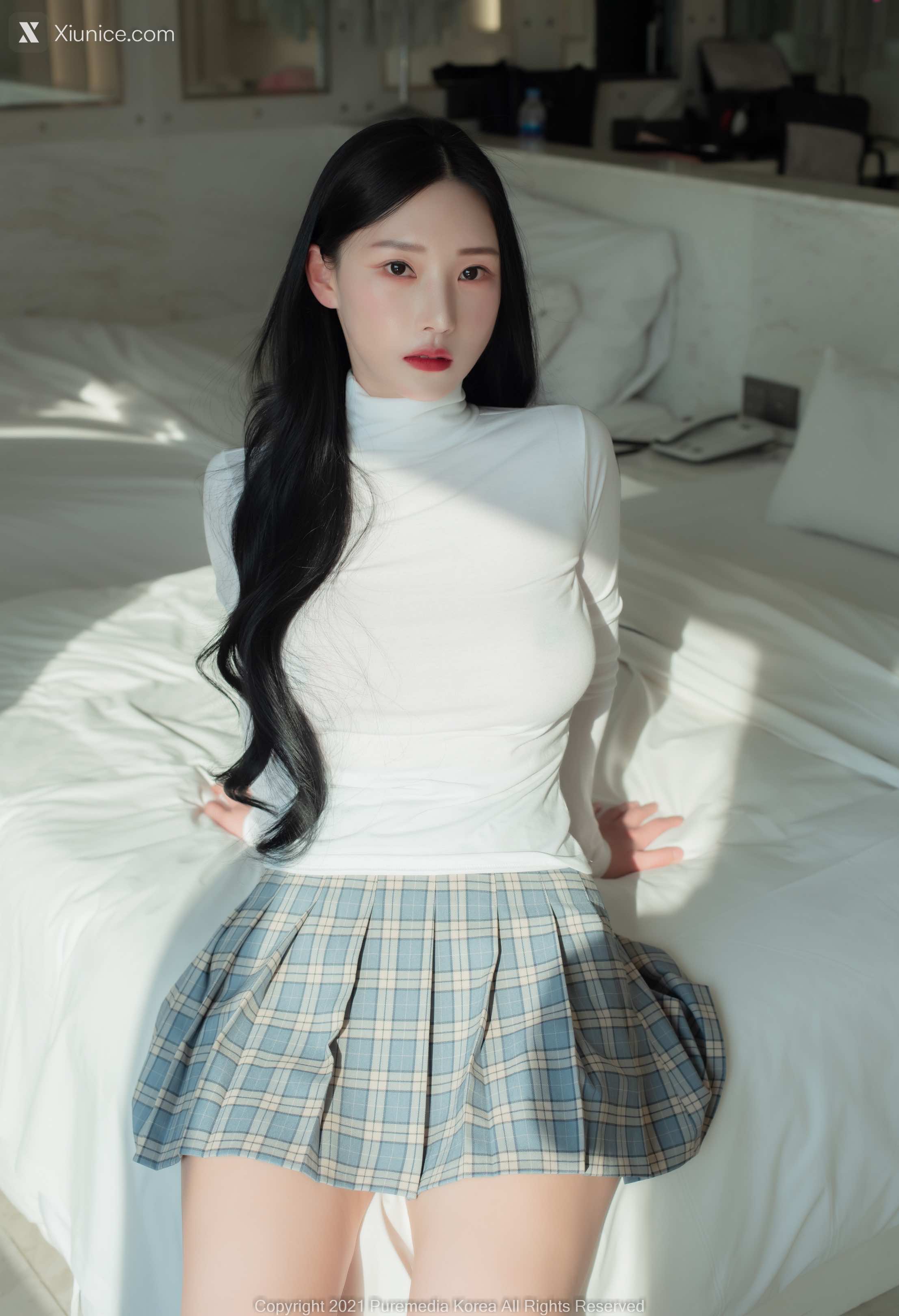 Pure Media Vol.143 Riha (리하) 4K