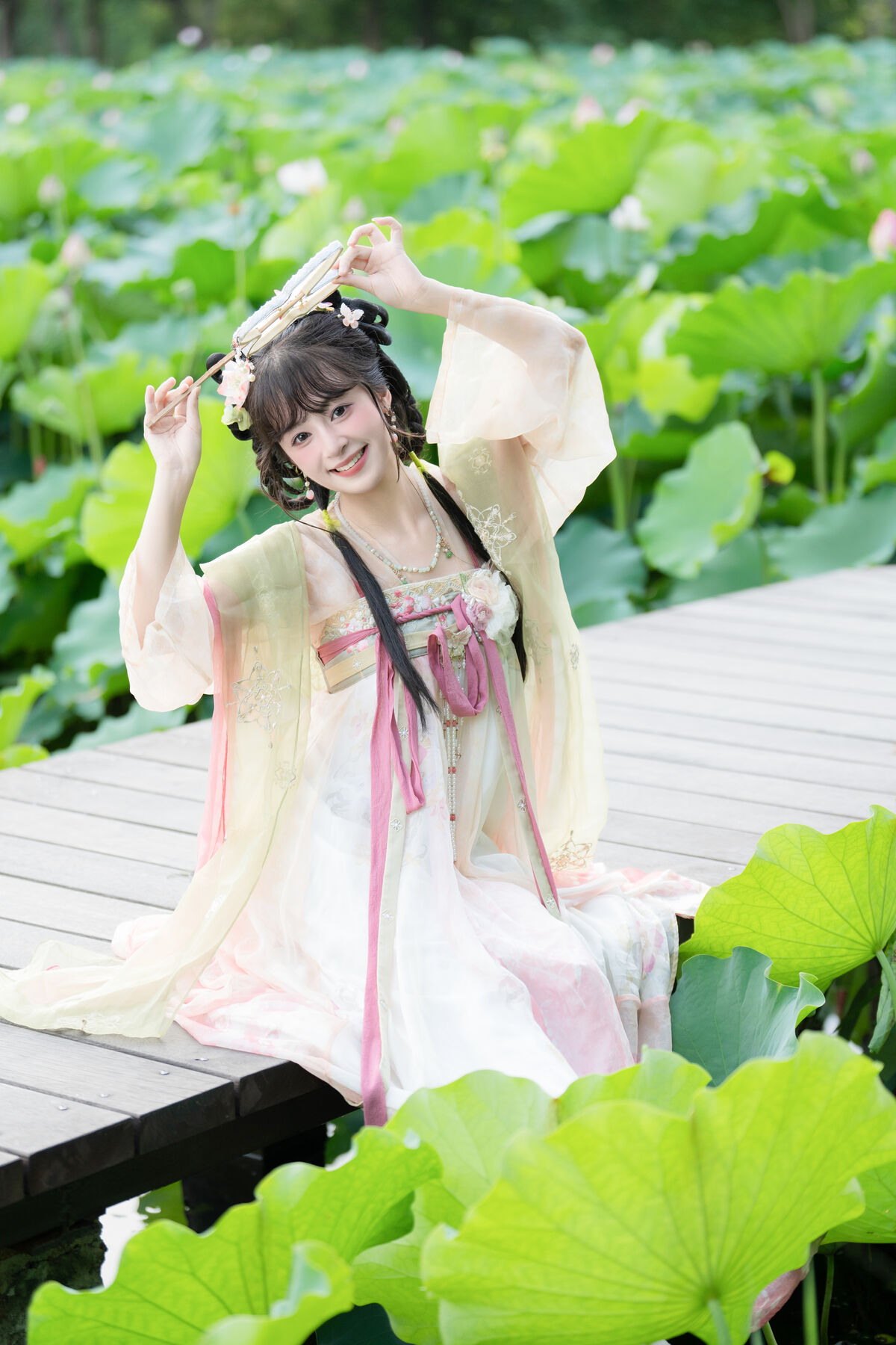 YiTuYu艺图语 Vol.10144 Xia Yu Xiao Nian