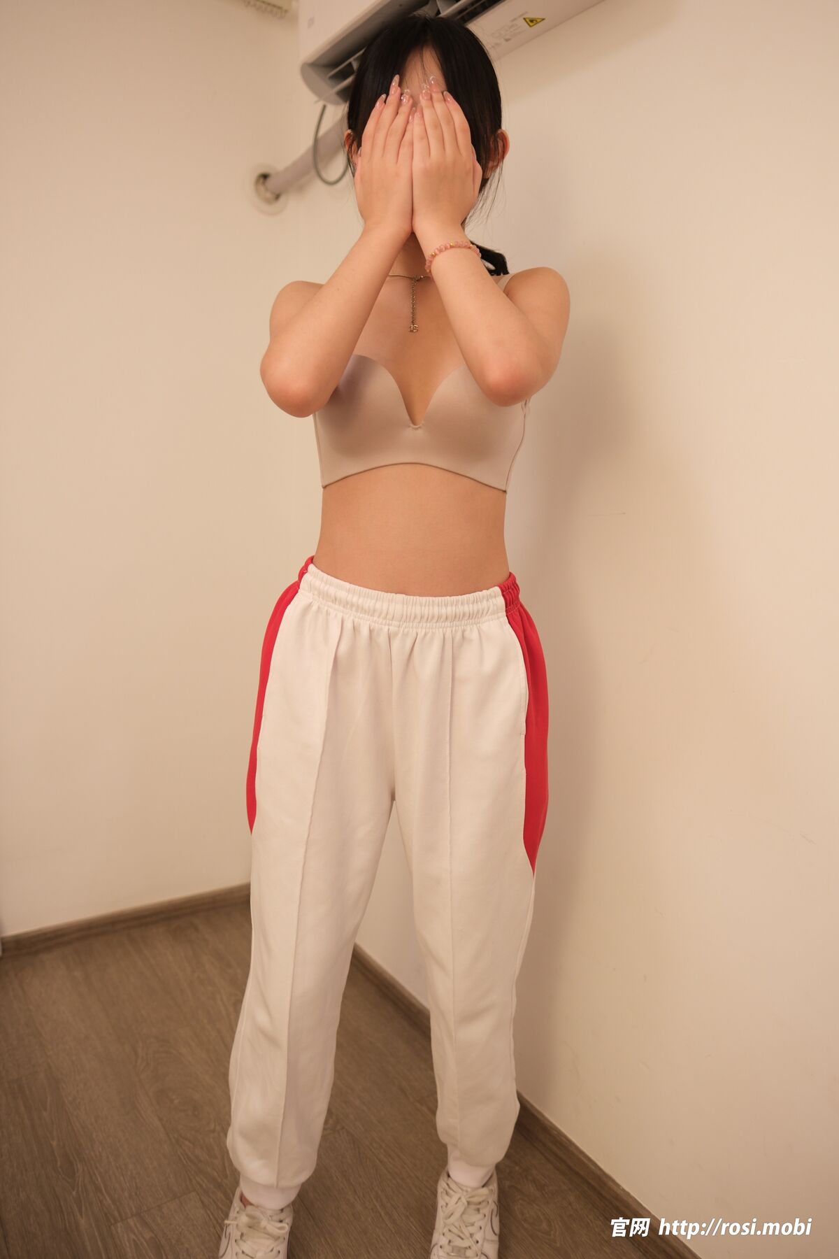 ROSI写真 2025.06.04 No.4930