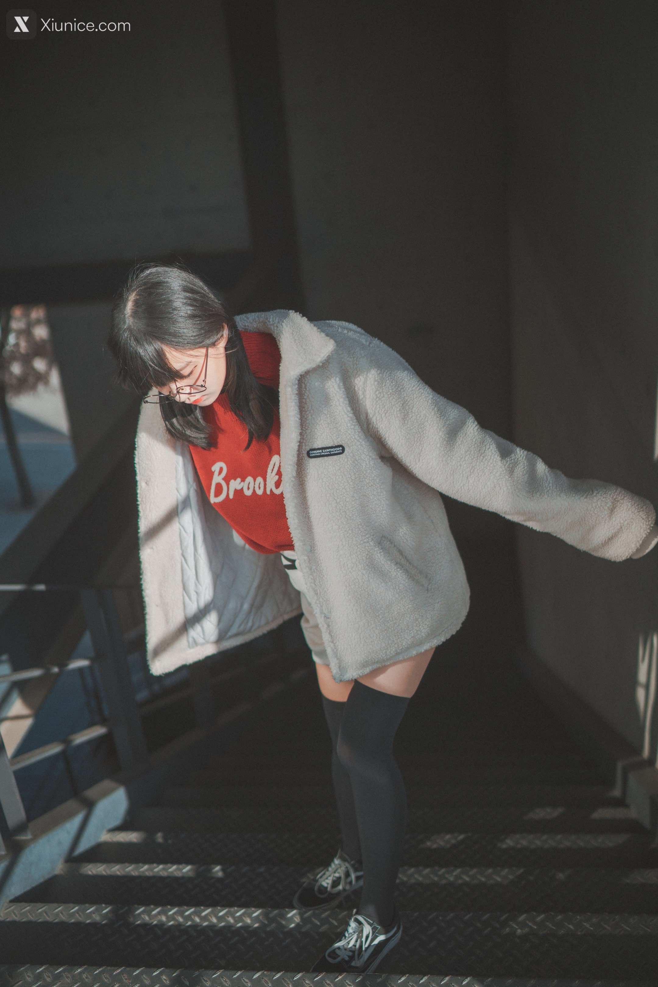 DJAWA Photo – Jeong Jenny (정제니) – Brooklyn Girl 4K