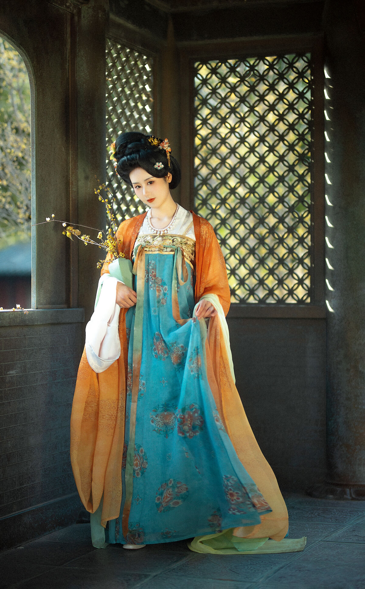 YiTuYu艺图语 Vol.10090 Ren Jian Yue-Su Chen