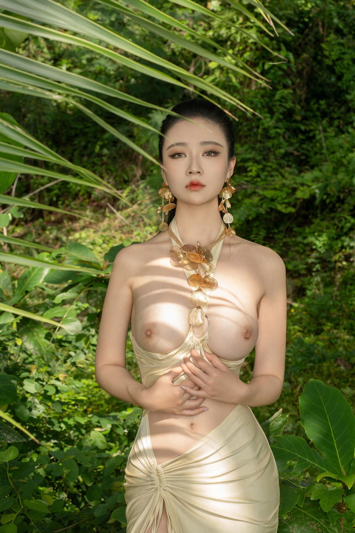 Coser@年年Nnian - 海边维纳斯