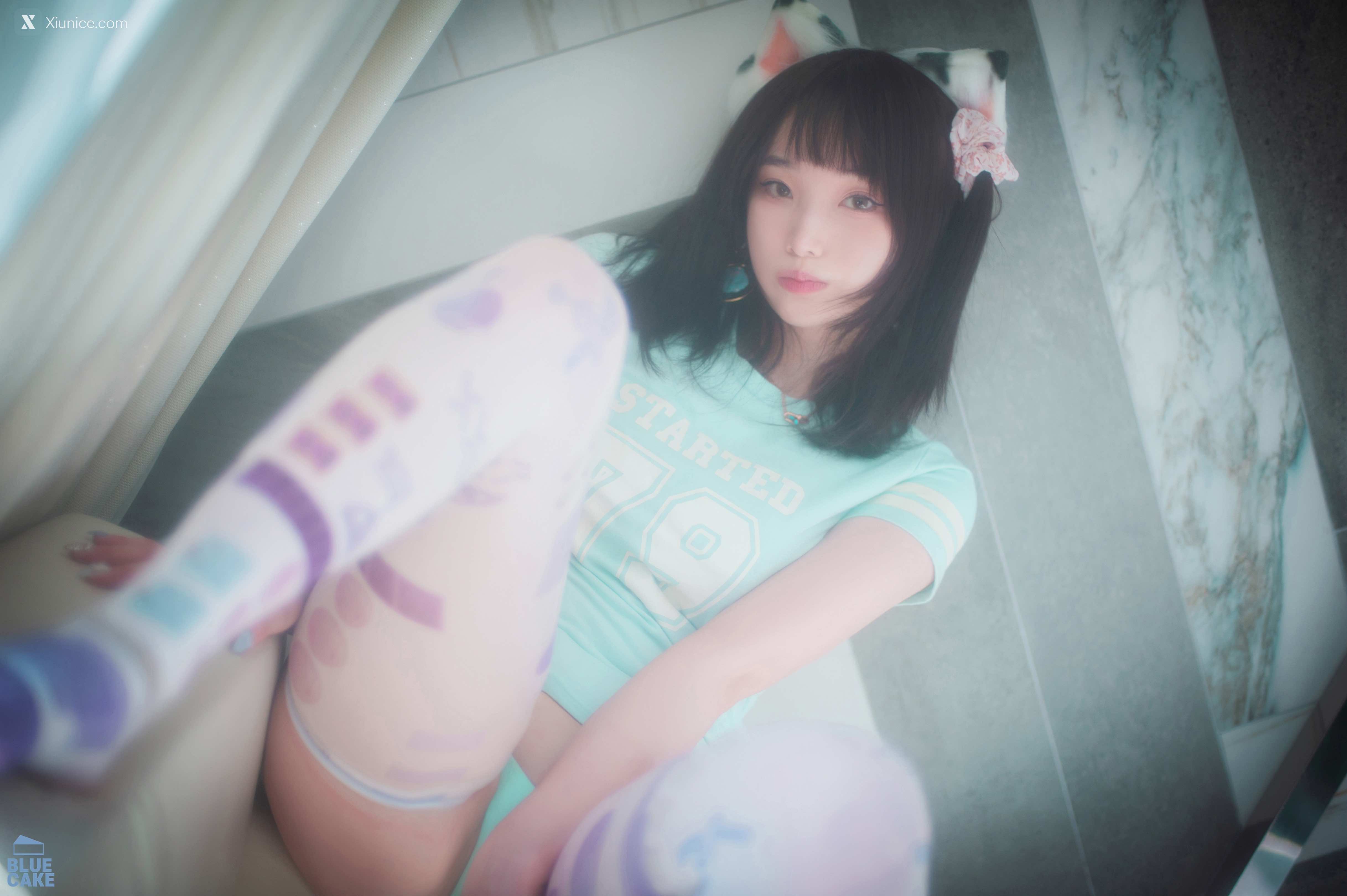 BLUECAKE Bambi (밤비) – Naughty Cats Pink & Mint RED 4K