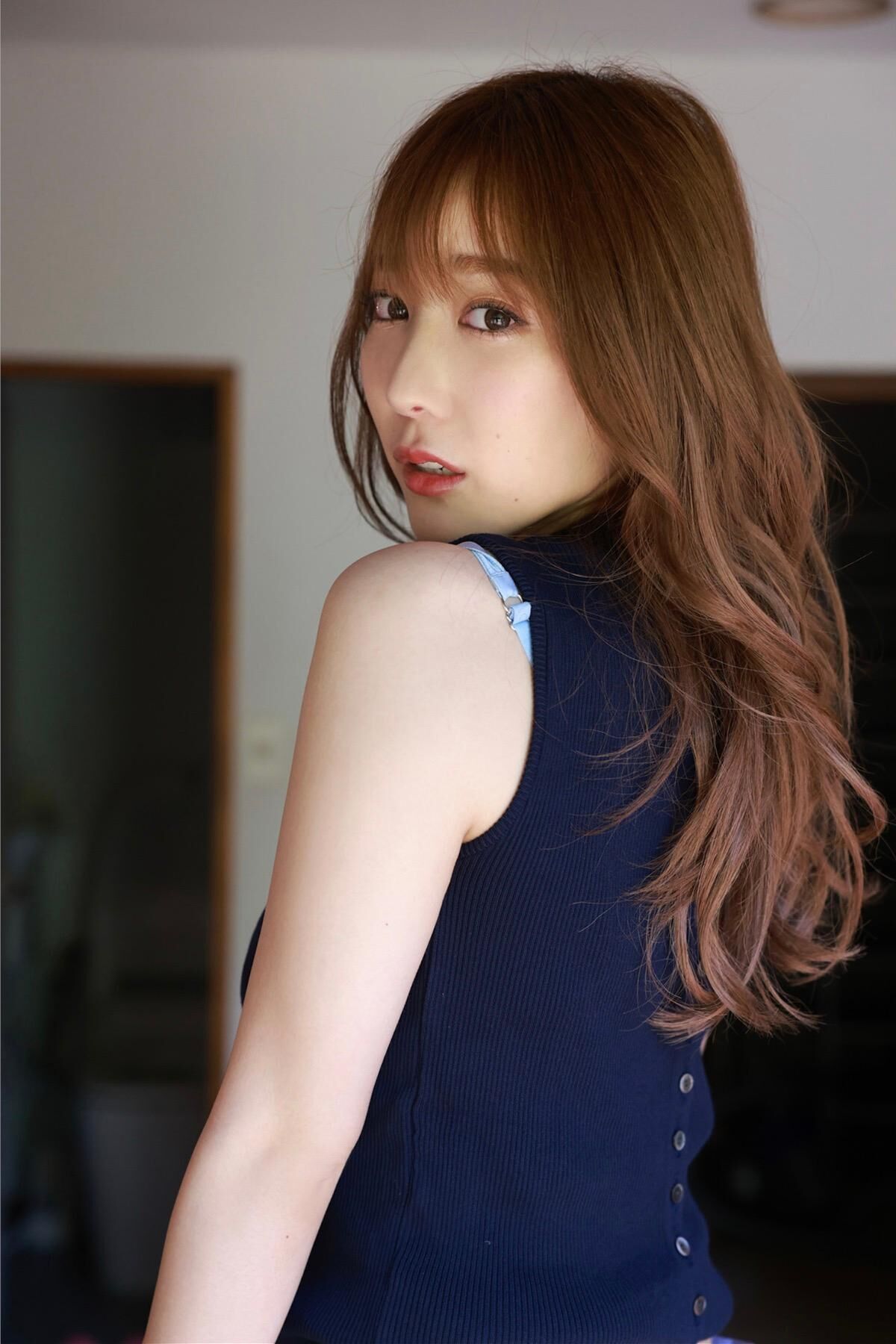 Konan Koyoi 小宵こなん - FLASHデジタル写真集R とろふわH乳ヌード Complete