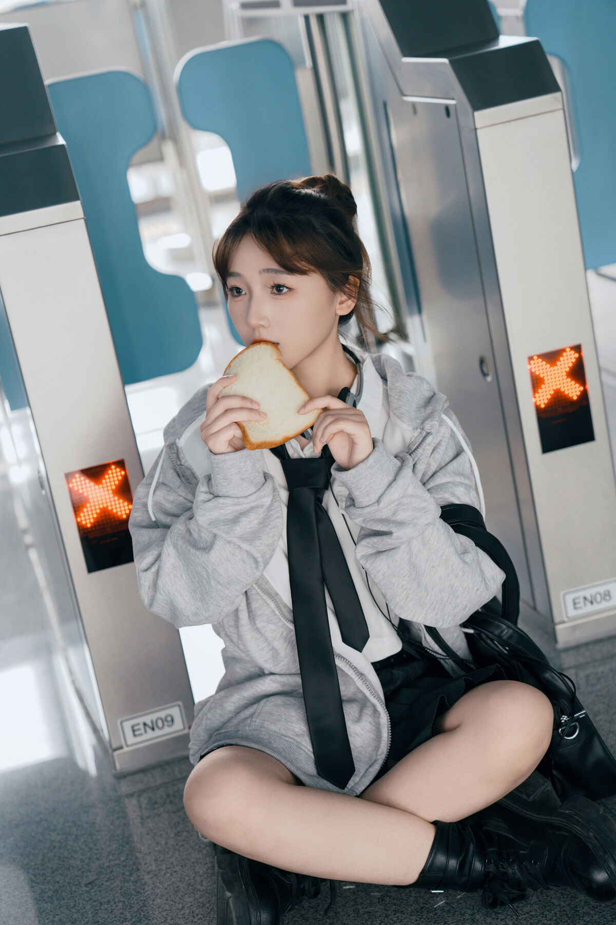 YiTuYu艺图语 Vol.10188 You Zi Pi