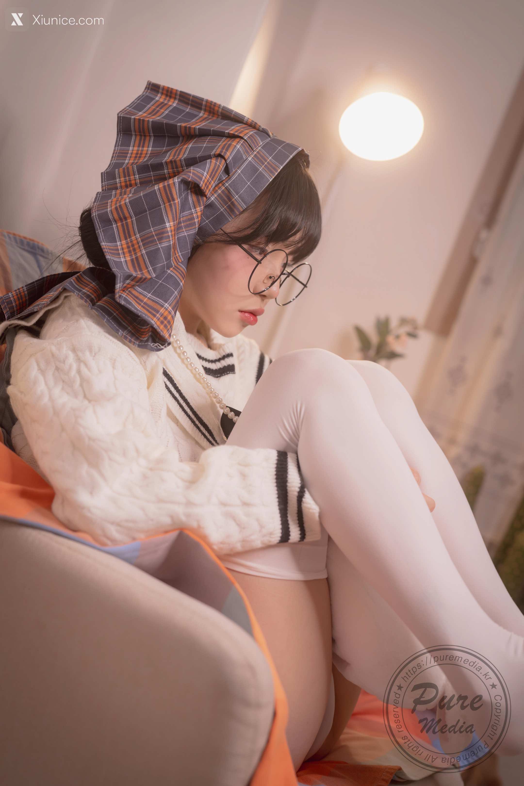 Pure Media Vol.276 Jelly (젤리) – Girl Trapped in a Rooftop Room 4K