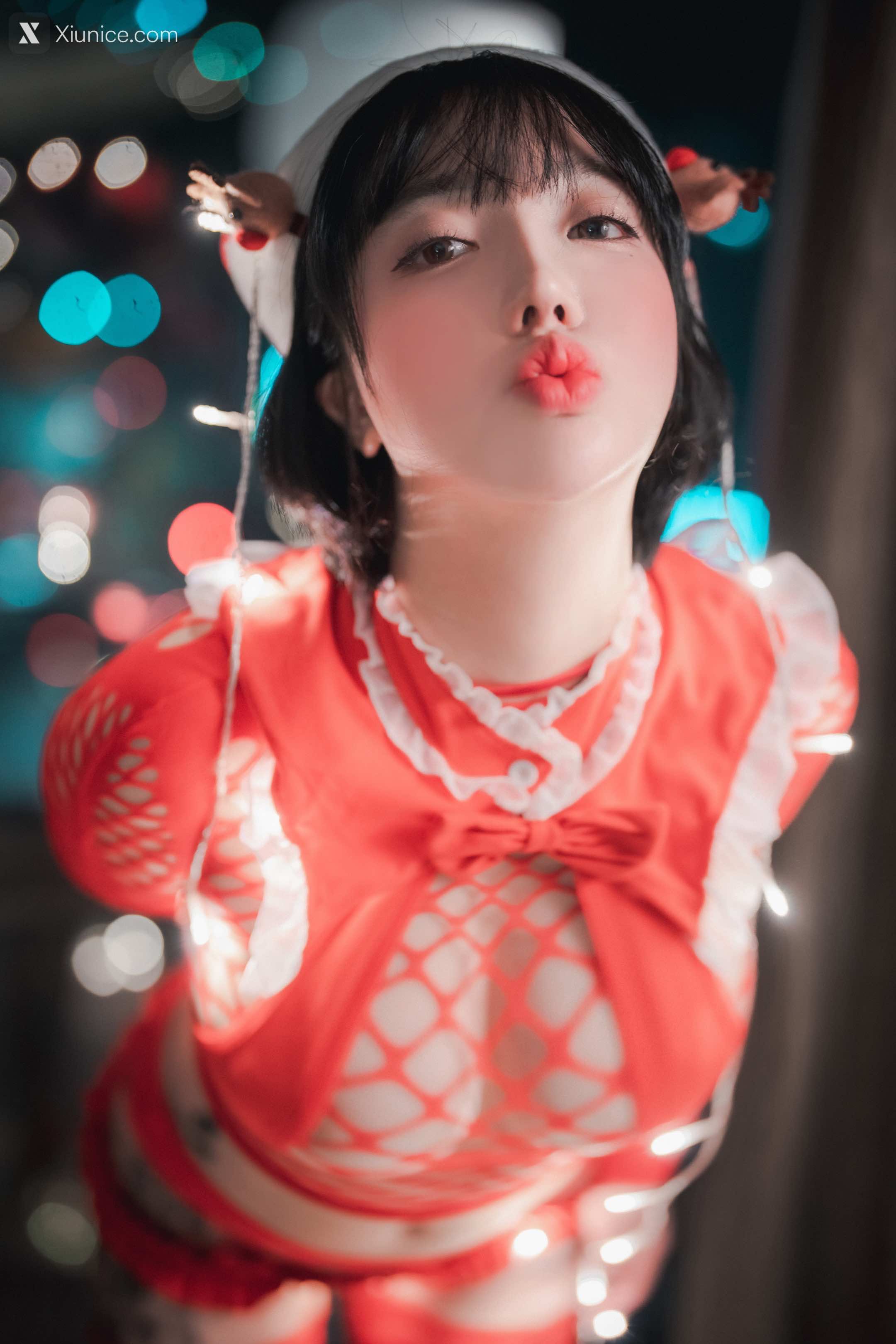 DJAWA Photo – Son Ye-Eun (손예은) – Christmas Special 2021 4K