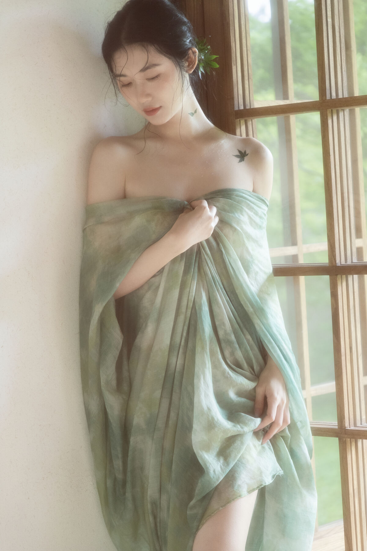 YiTuYu艺图语 Vol.10094 Fei Sato Ni Ni