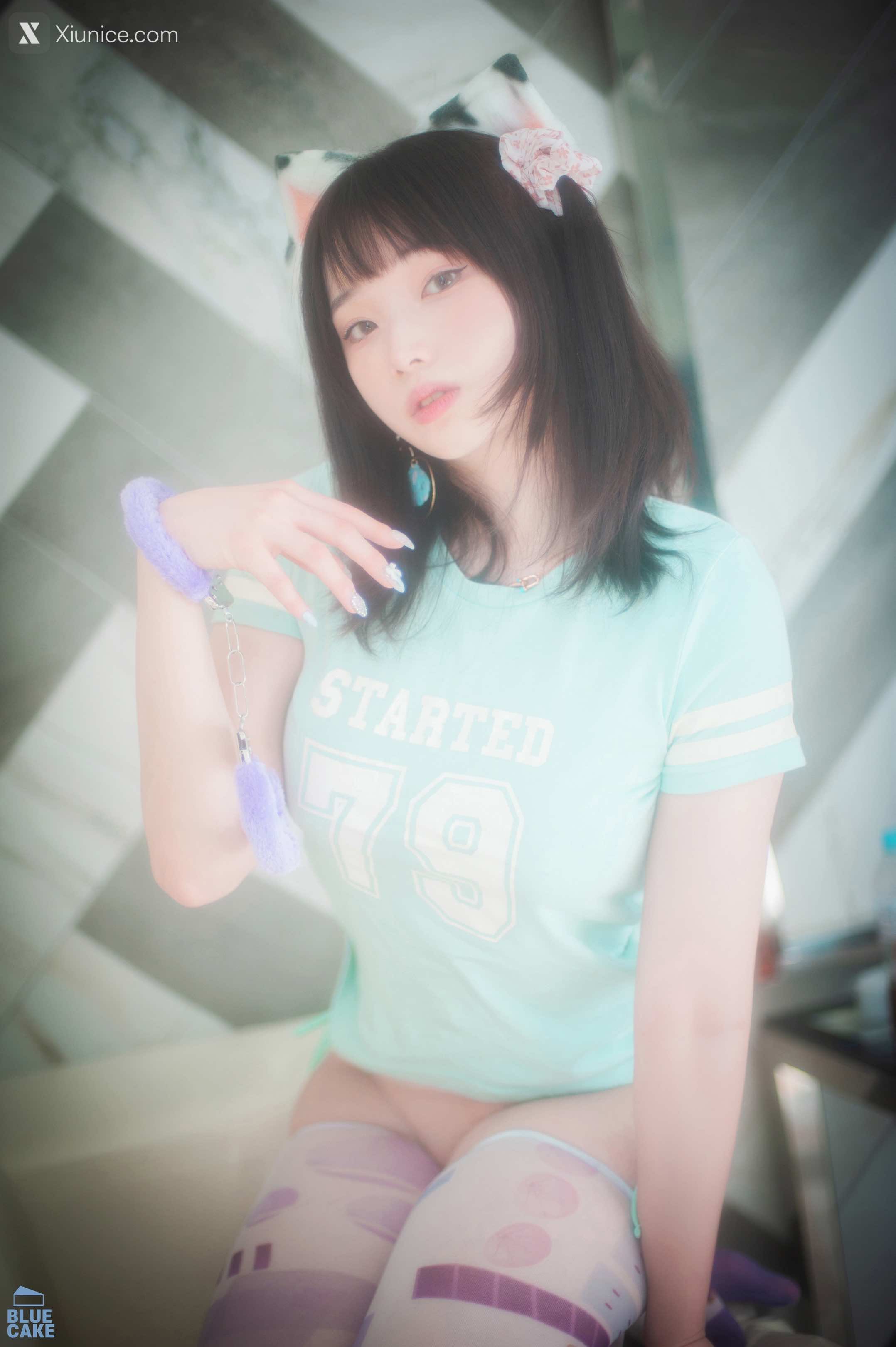 BLUECAKE Bambi (밤비) – Naughty Cats Pink & Mint RED 4K