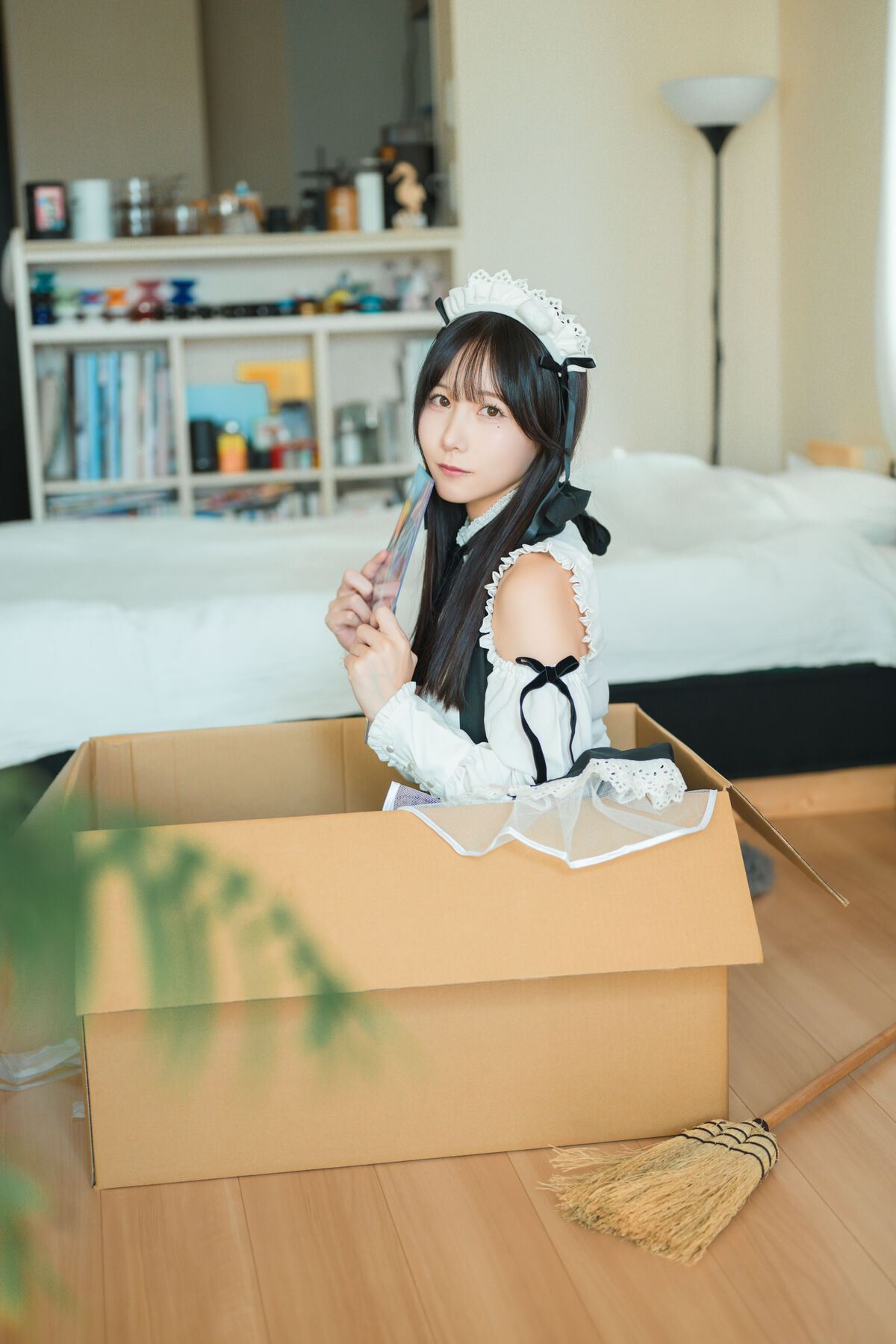 Coser@けん研 けんけん - C106实体刊物グラグラ And 推し型メイドロイドとしたいこと Part01