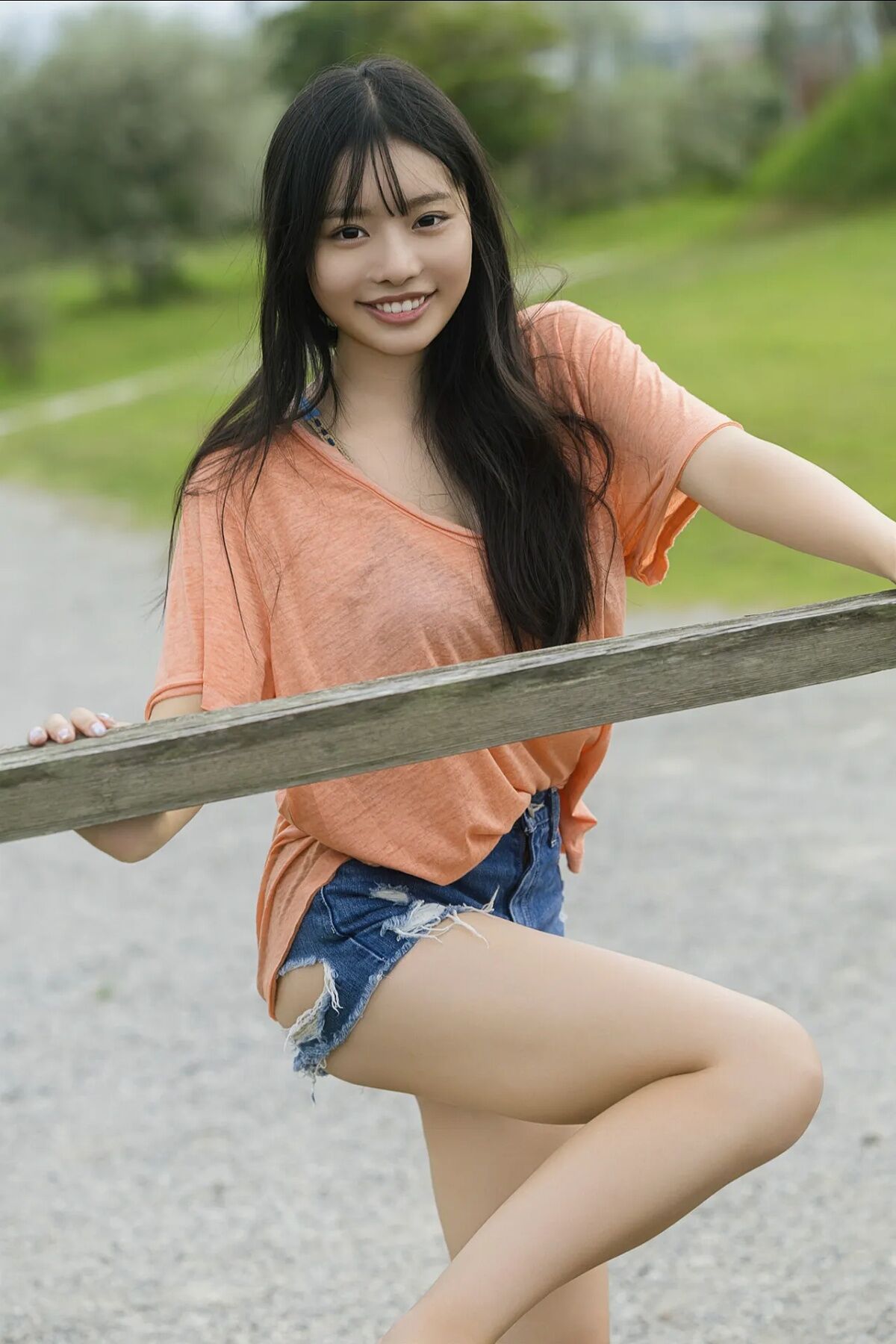 Momoha Takatsuru 高鶴桃羽 - FRIDAYデジタル写真集 ラブリースワン Vol.1