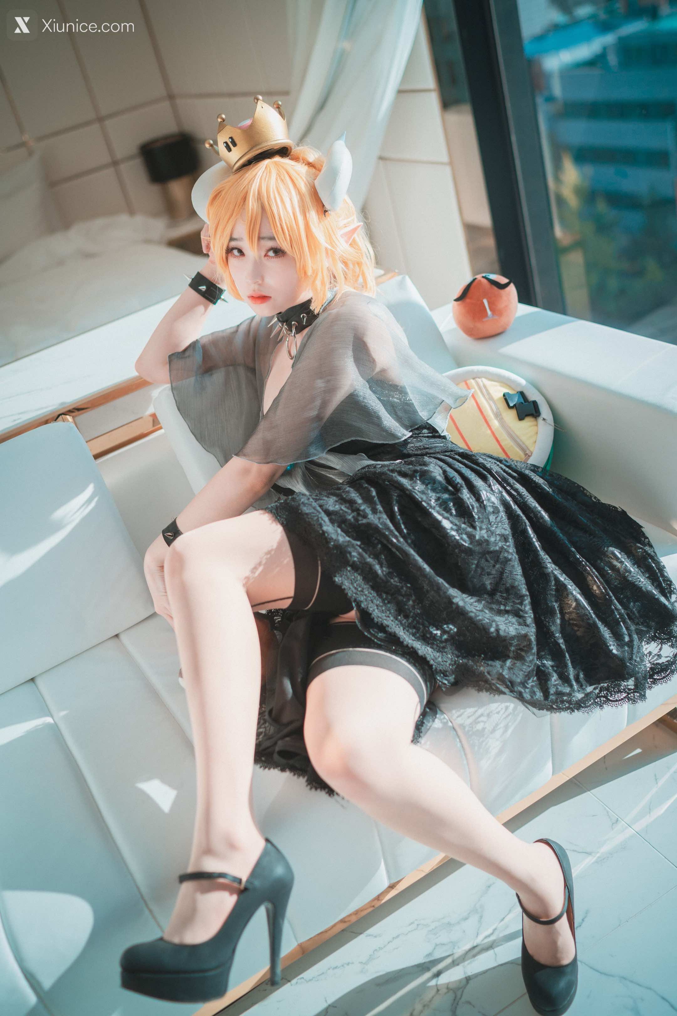 DJAWA Photo – Bambi (밤비) – Halloween with Bowsette (Super Mario Bros.) 4K