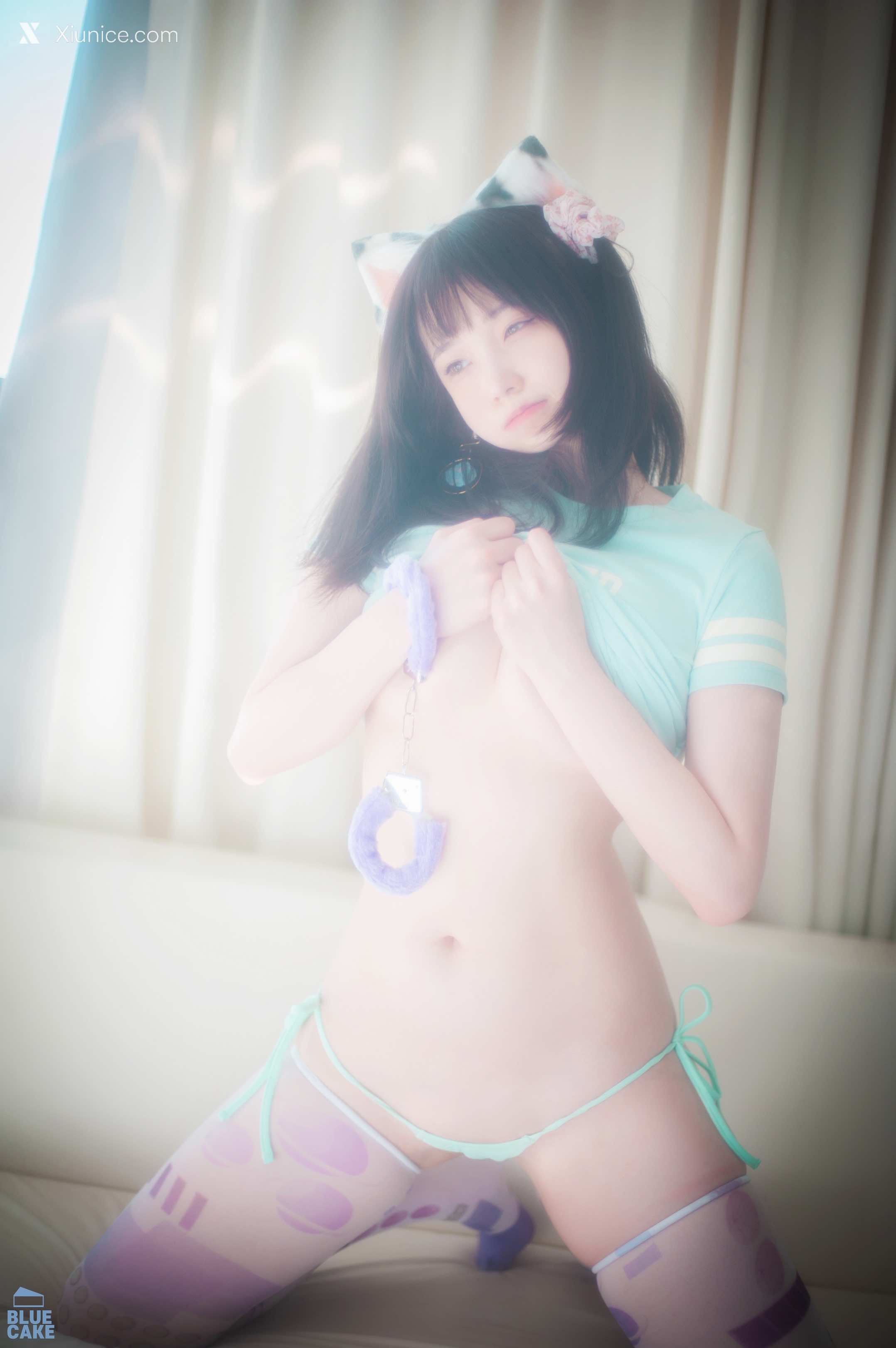 BLUECAKE Bambi (밤비) – Naughty Cats Pink & Mint RED 4K