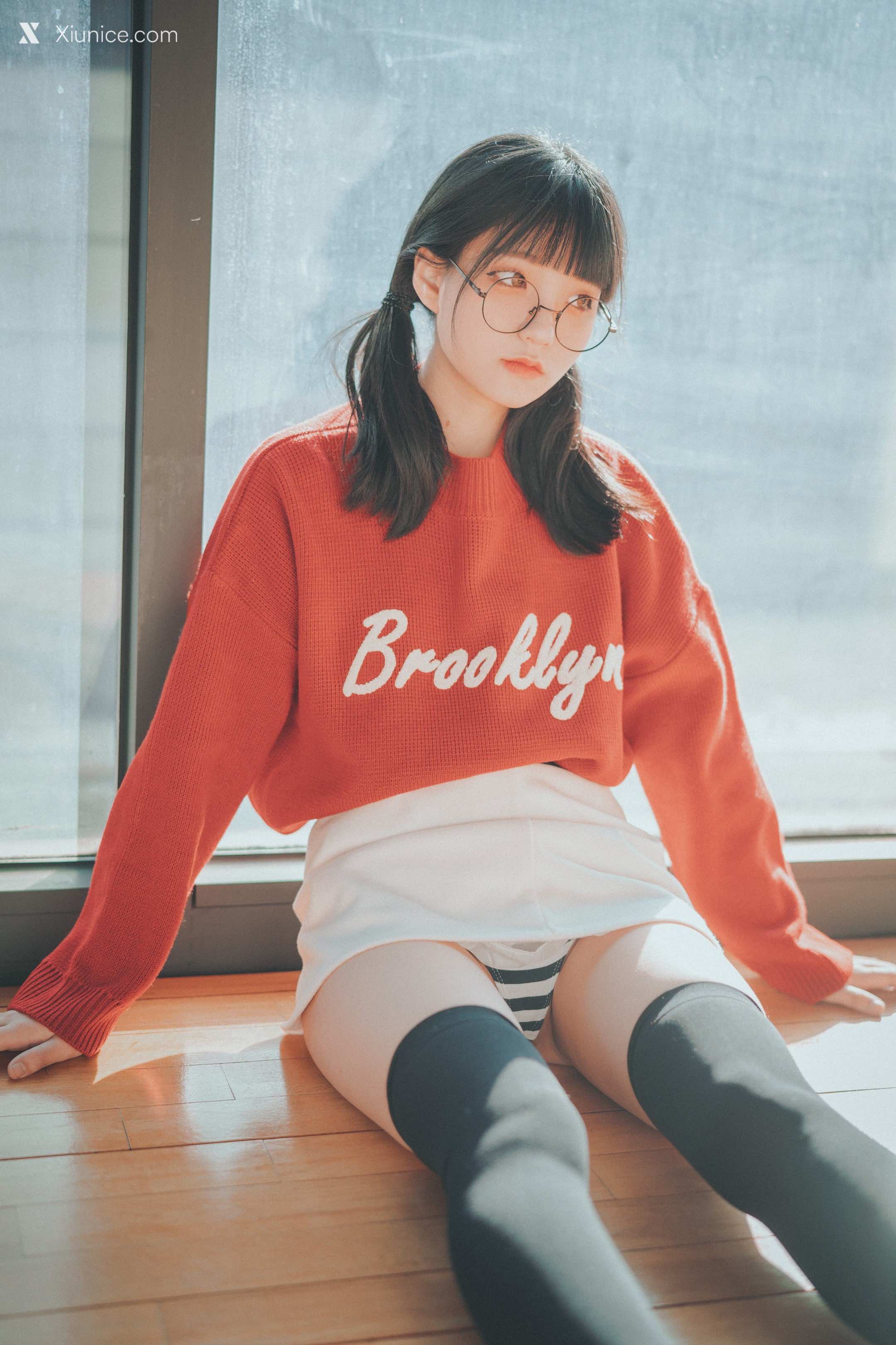 DJAWA Photo – Jeong Jenny (정제니) – Brooklyn Girl 4K