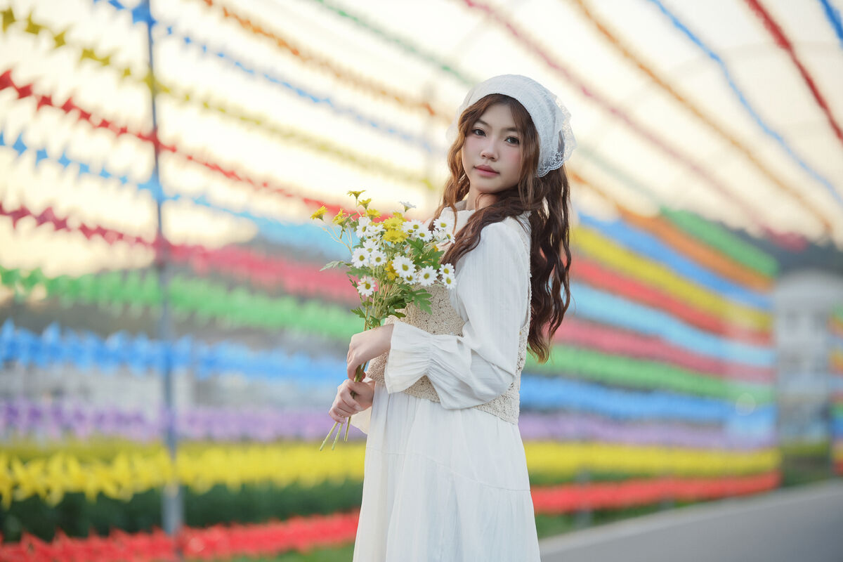 YiTuYu艺图语 Vol.10084 Jing Jing Yi