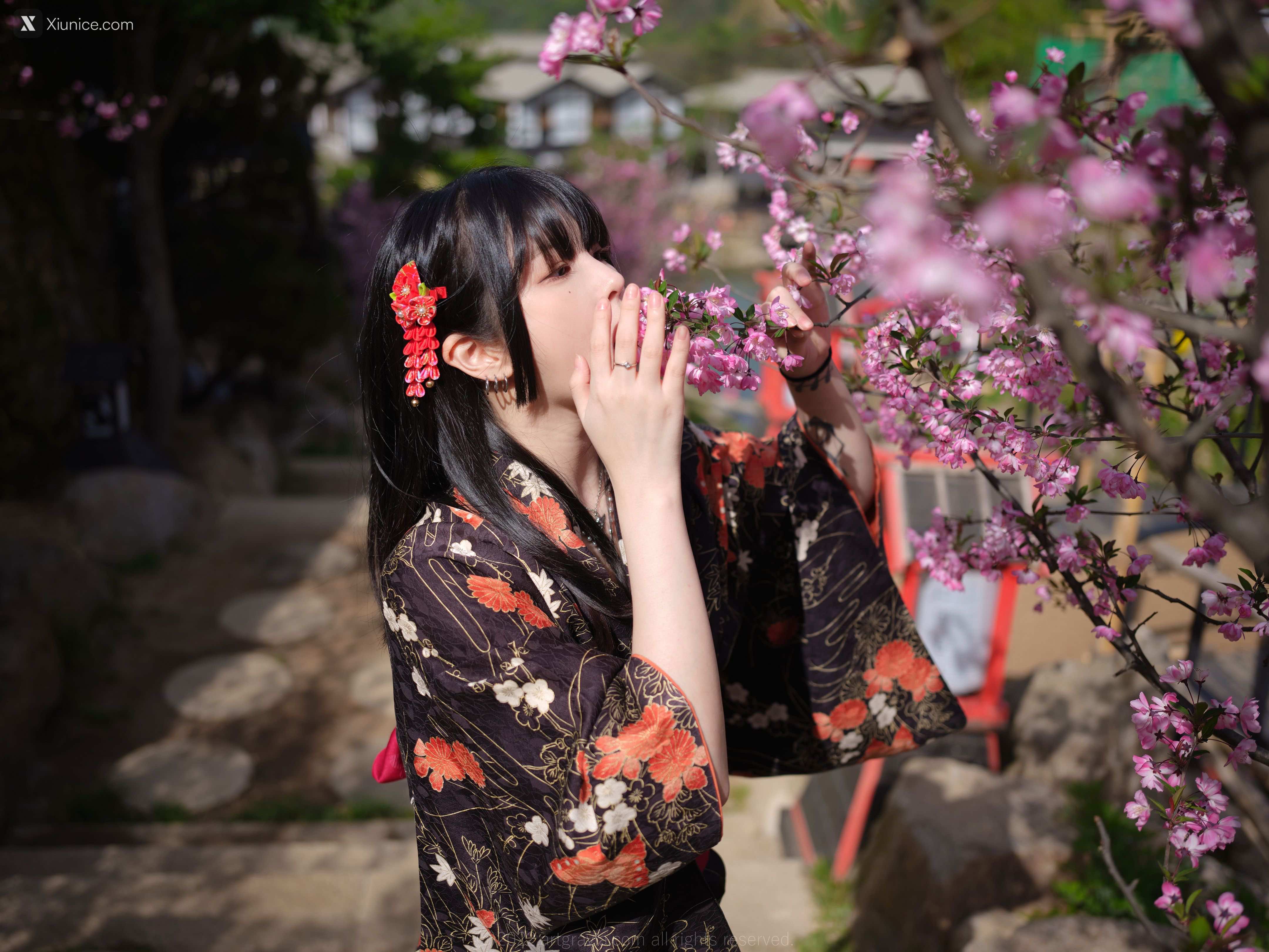 Artgravia Vol.400 Jang Joo (장주) 4K