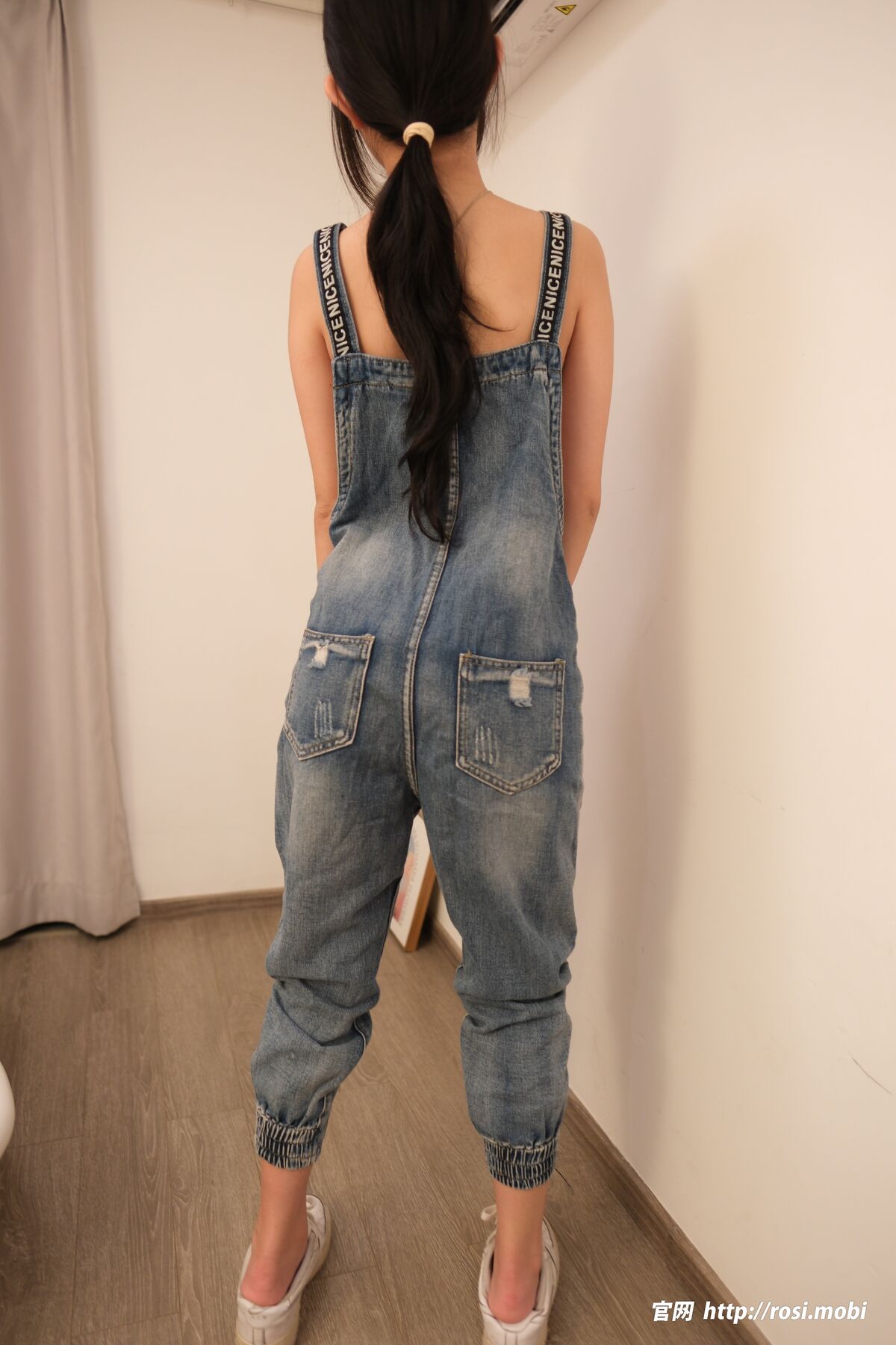 ROSI写真 2025.05.30 No.4925