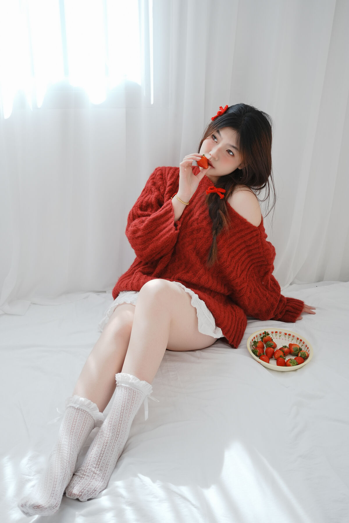 YiTuYu艺图语 Vol.10067 Jing Jing Yi