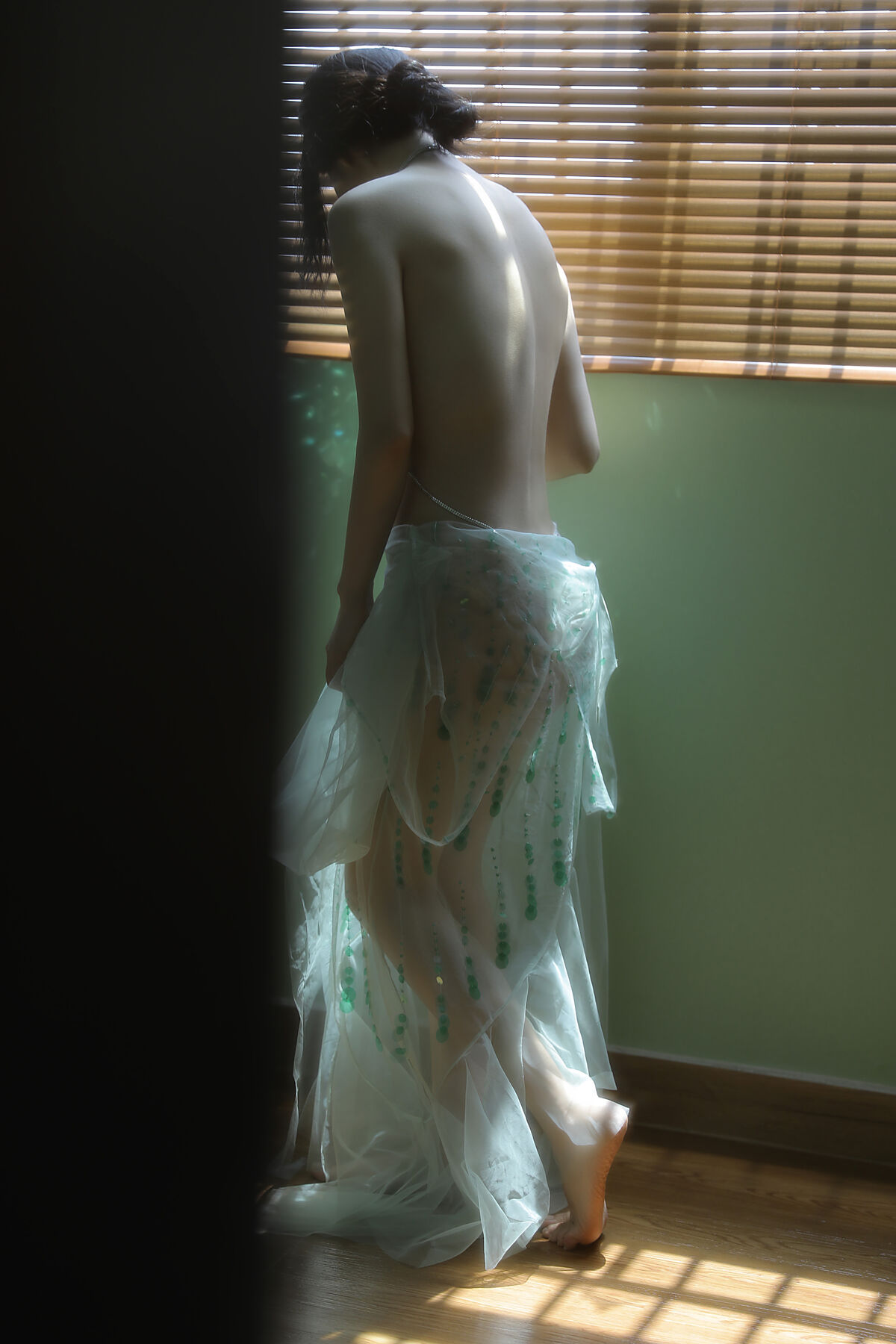 YiTuYu艺图语 Vol.10236 Ye Sheng Mo Te Yuan Zi