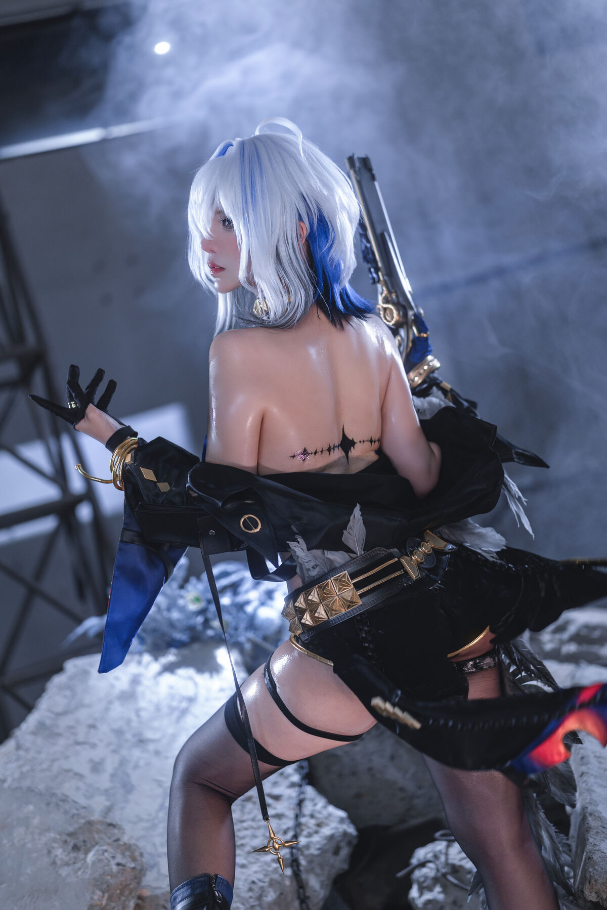 Coser@阿薰kaOri - 鸣潮 嘉贝莉娜 Part01