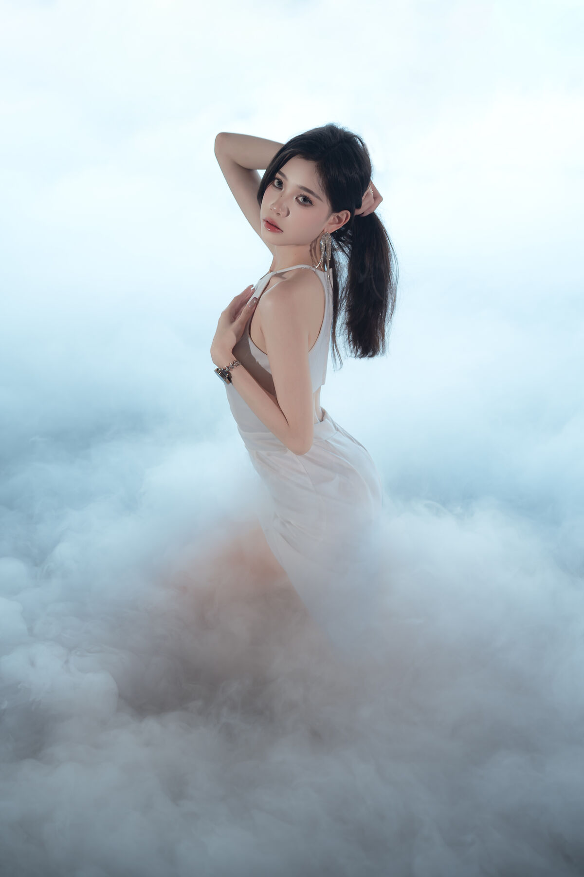 YiTuYu艺图语 Vol.10032 Lu Lu