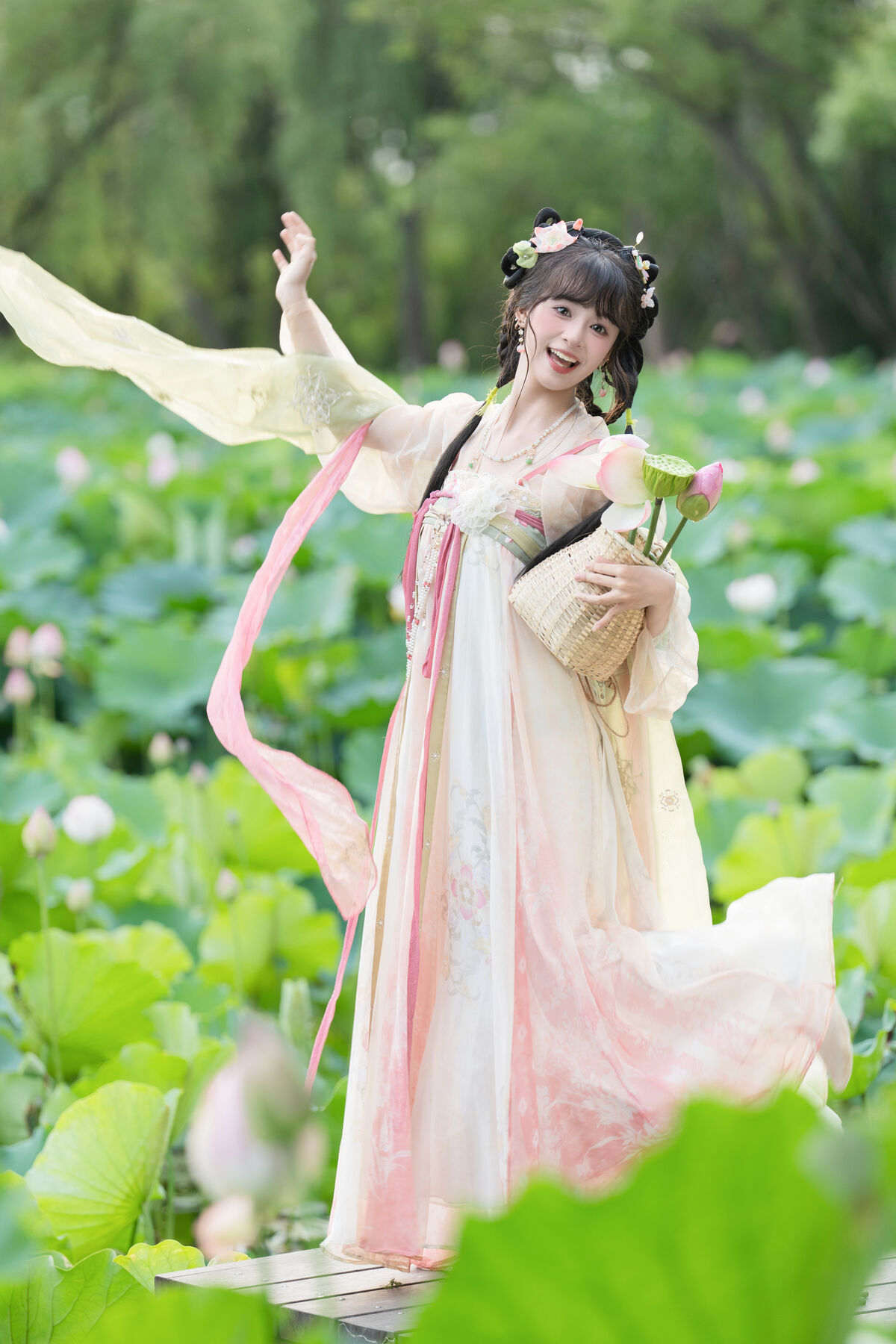 YiTuYu艺图语 Vol.10144 Xia Yu Xiao Nian