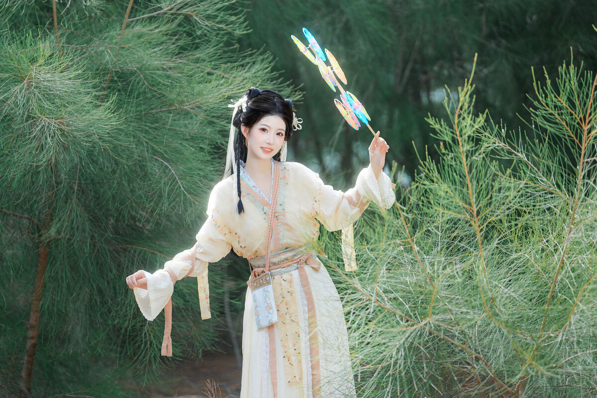 YiTuYu艺图语 Vol.10065 Wo De Xiao Zhu Li