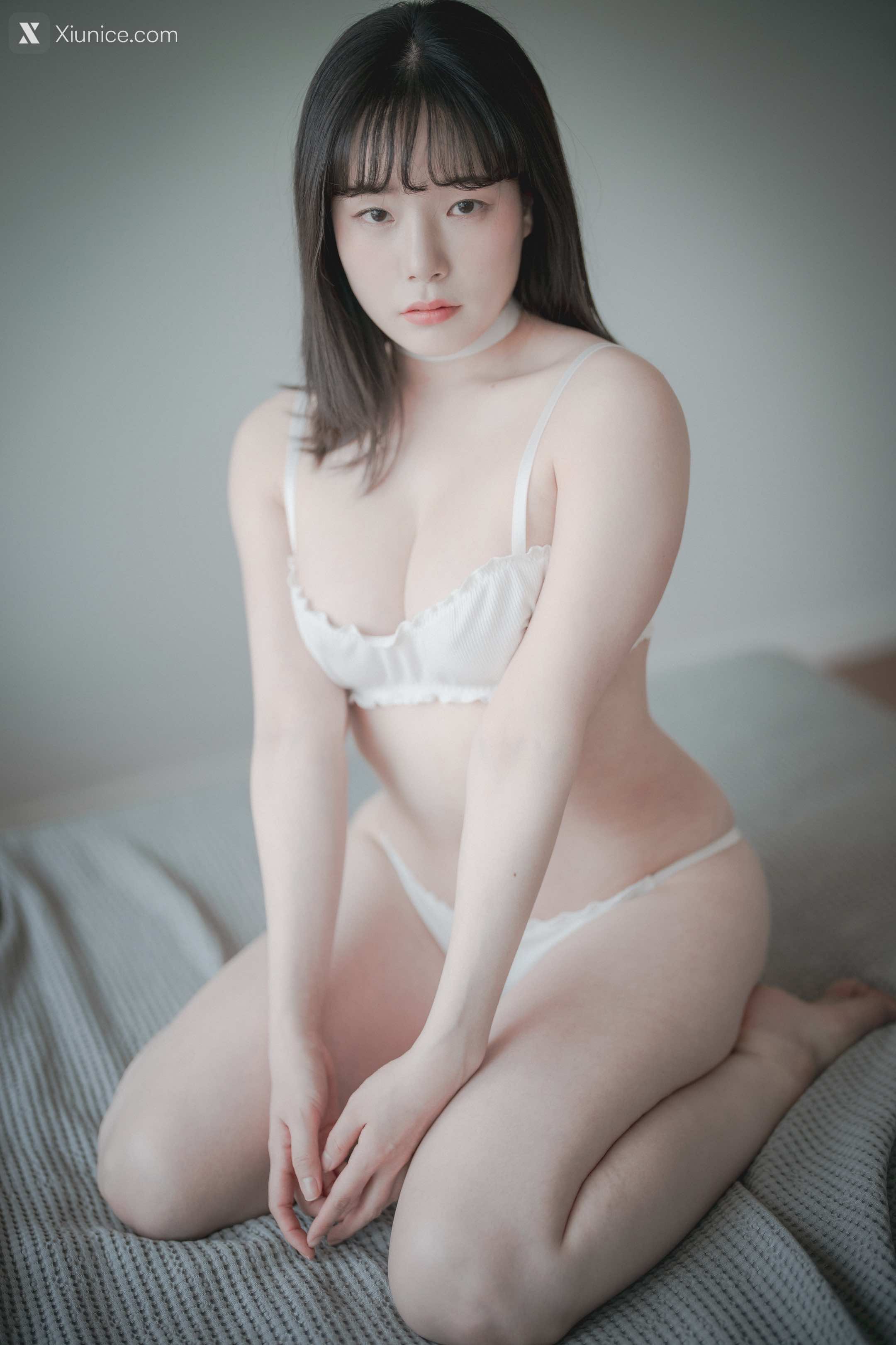 DJAWA Photo – Pia (피아) – Cozy White 4K
