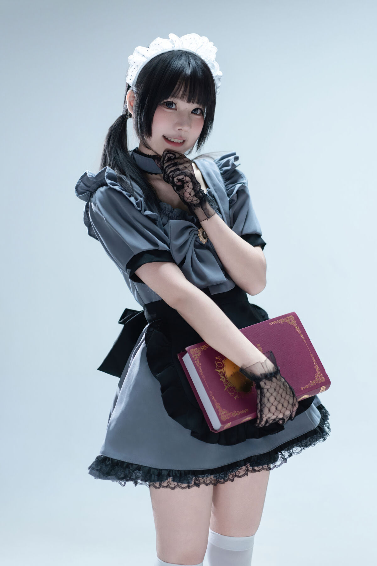 Coser@清水凪 - 手提箱与灰色女仆