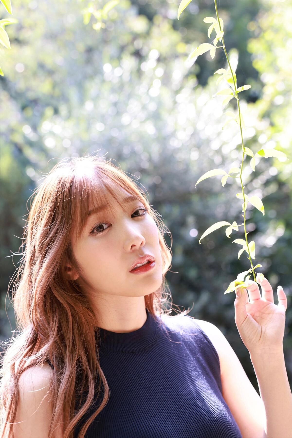 Konan Koyoi 小宵こなん - FLASHデジタル写真集R とろふわH乳ヌード Complete