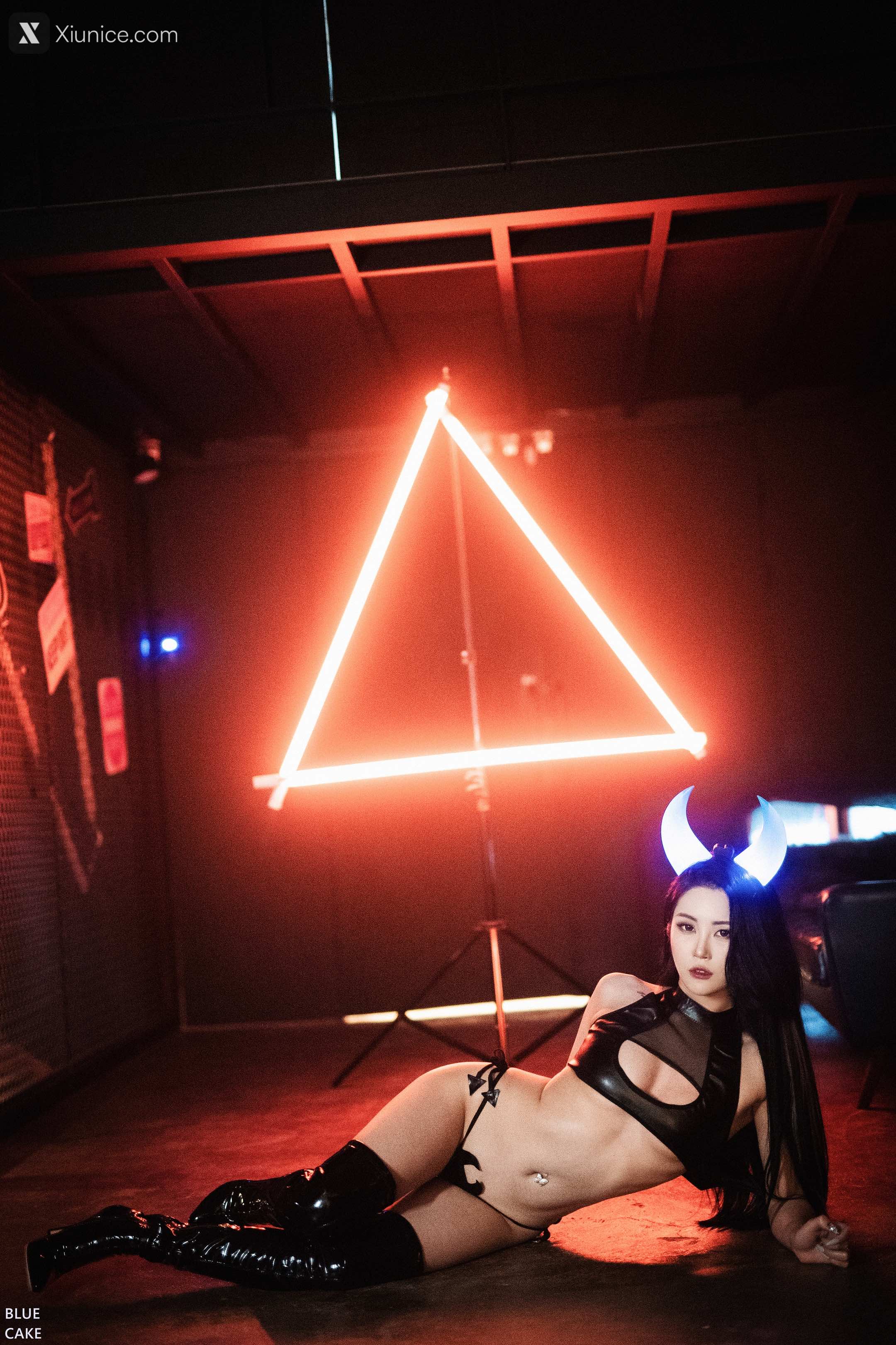 BLUECAKE Bomi (보미) – Lucifer 4K