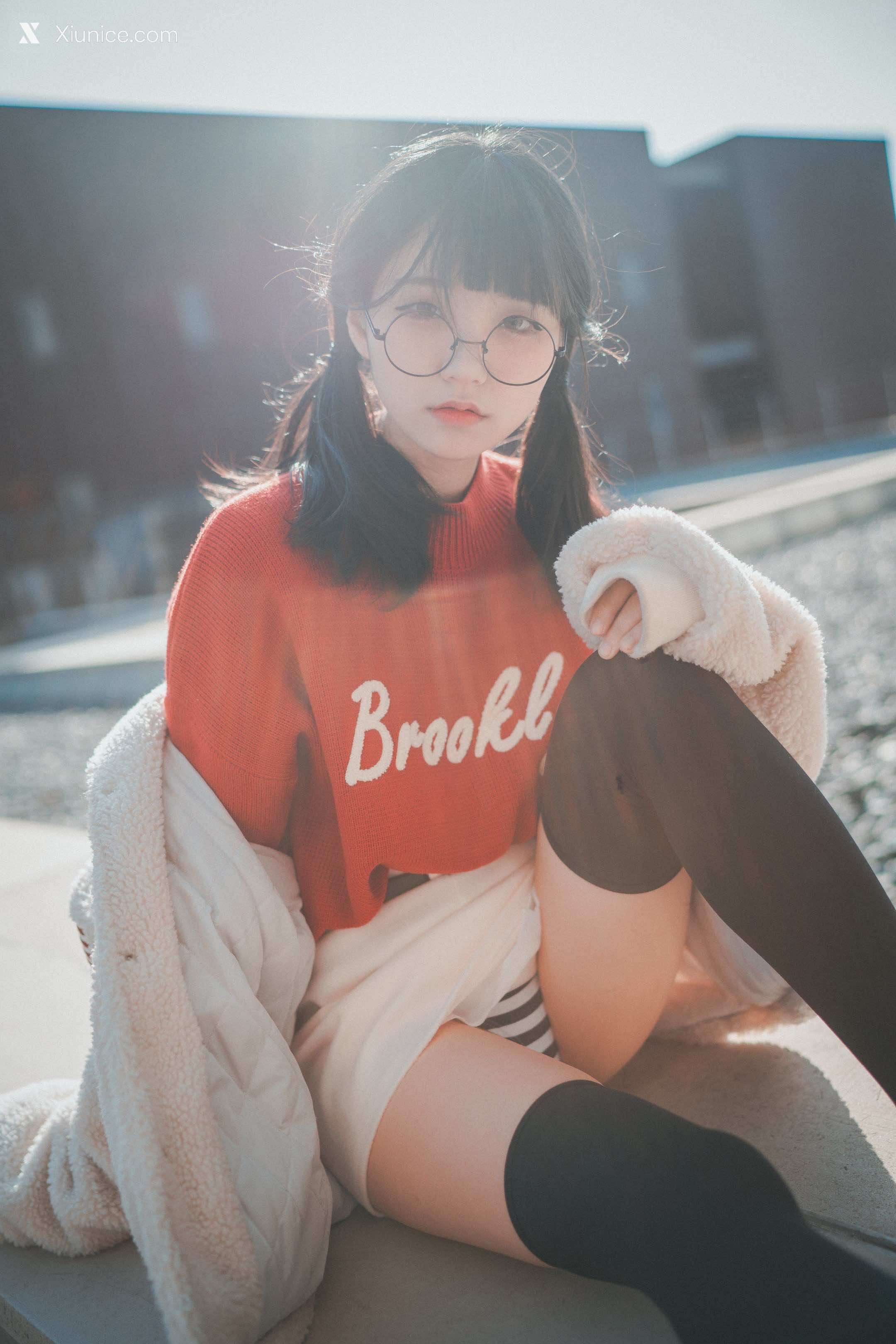 DJAWA Photo – Jeong Jenny (정제니) – Brooklyn Girl 4K