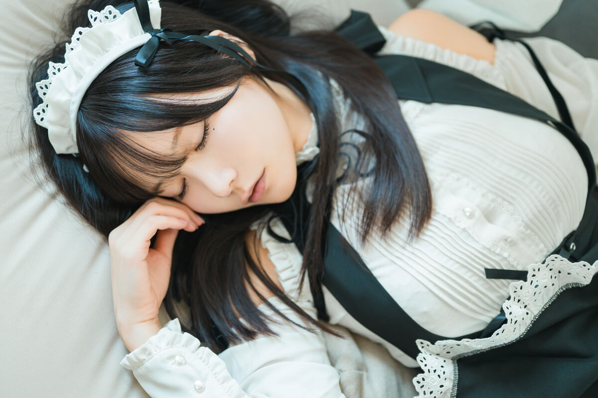 Coser@けん研 けんけん - C106实体刊物グラグラ And 推し型メイドロイドとしたいこと Part01