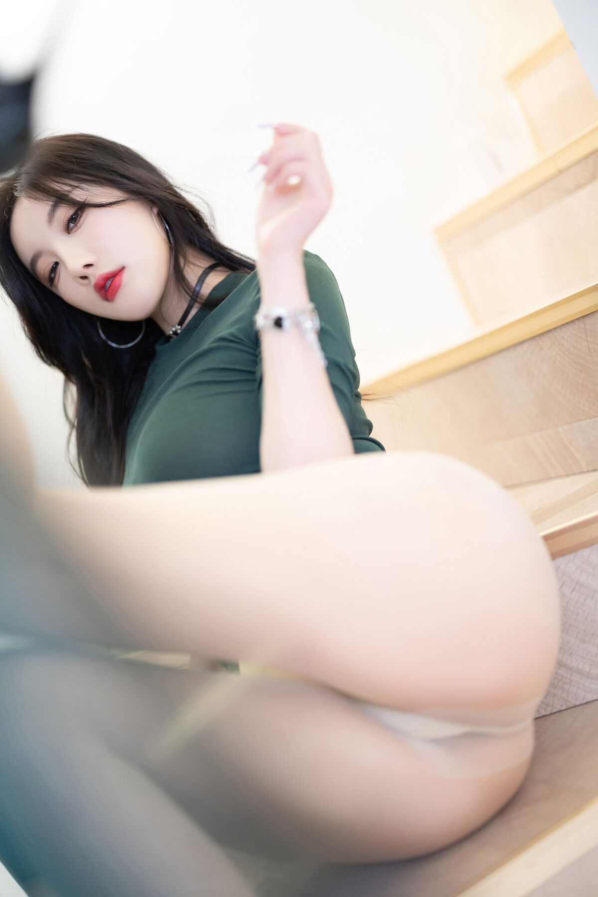 内购无水印 Yang Chen Chen 杨晨晨Yome - 秀人网模特 高跟肉丝无内 Part02