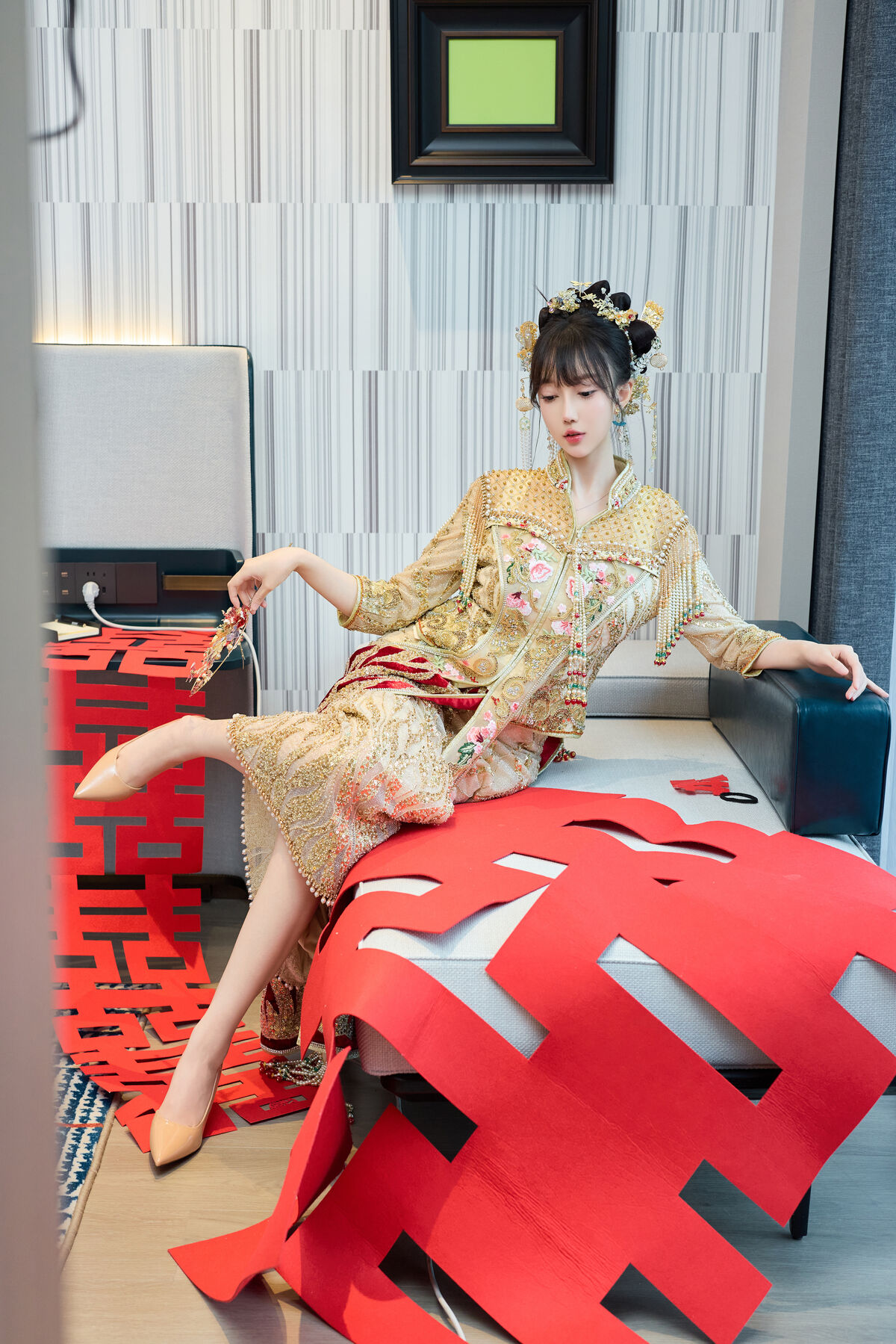 内购无水印 Yue Er Yue Er 玥儿玥er - 秀人网模特 性感秀禾服