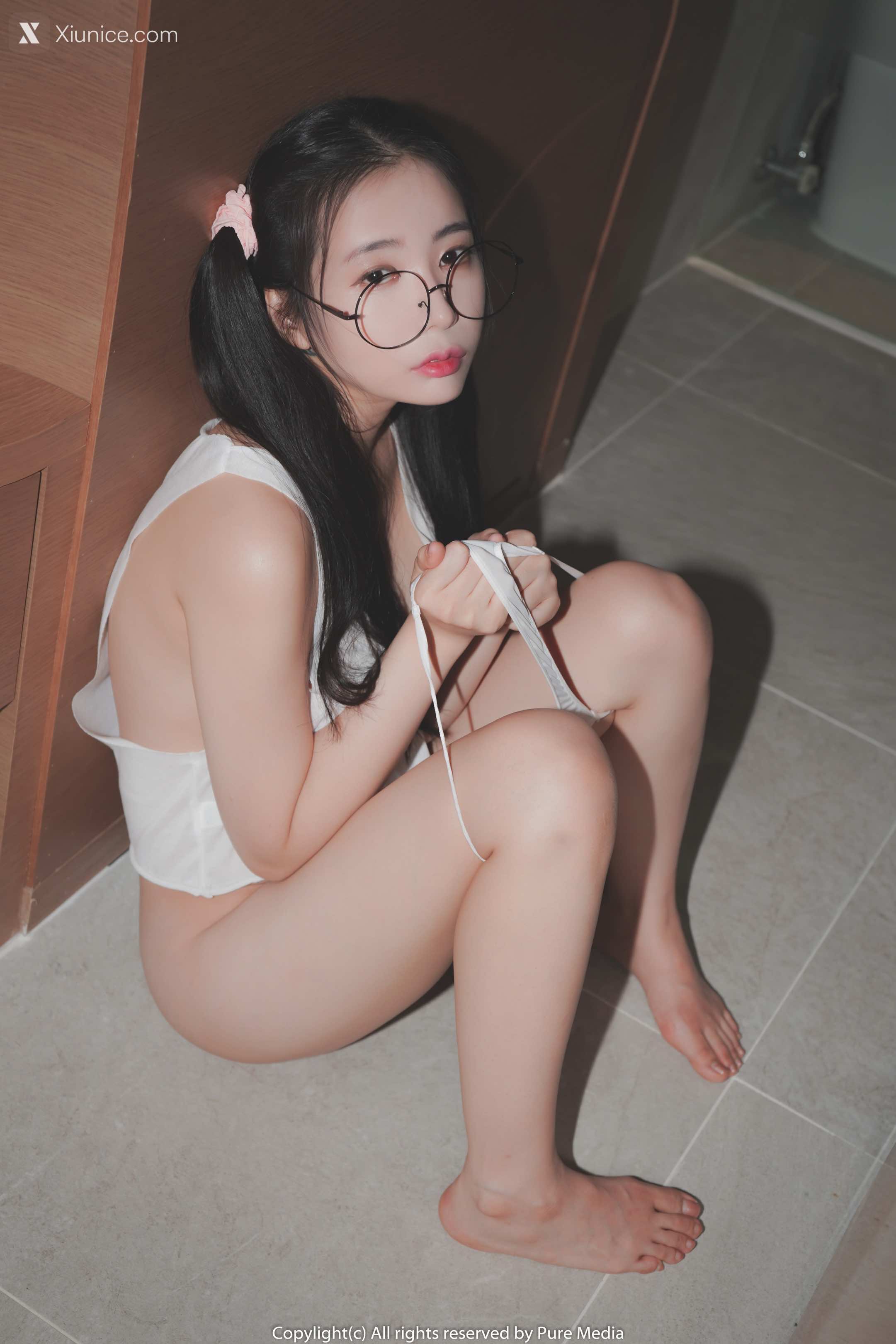 Pure Media Vol.045 Hong-Si (홍시) 4K