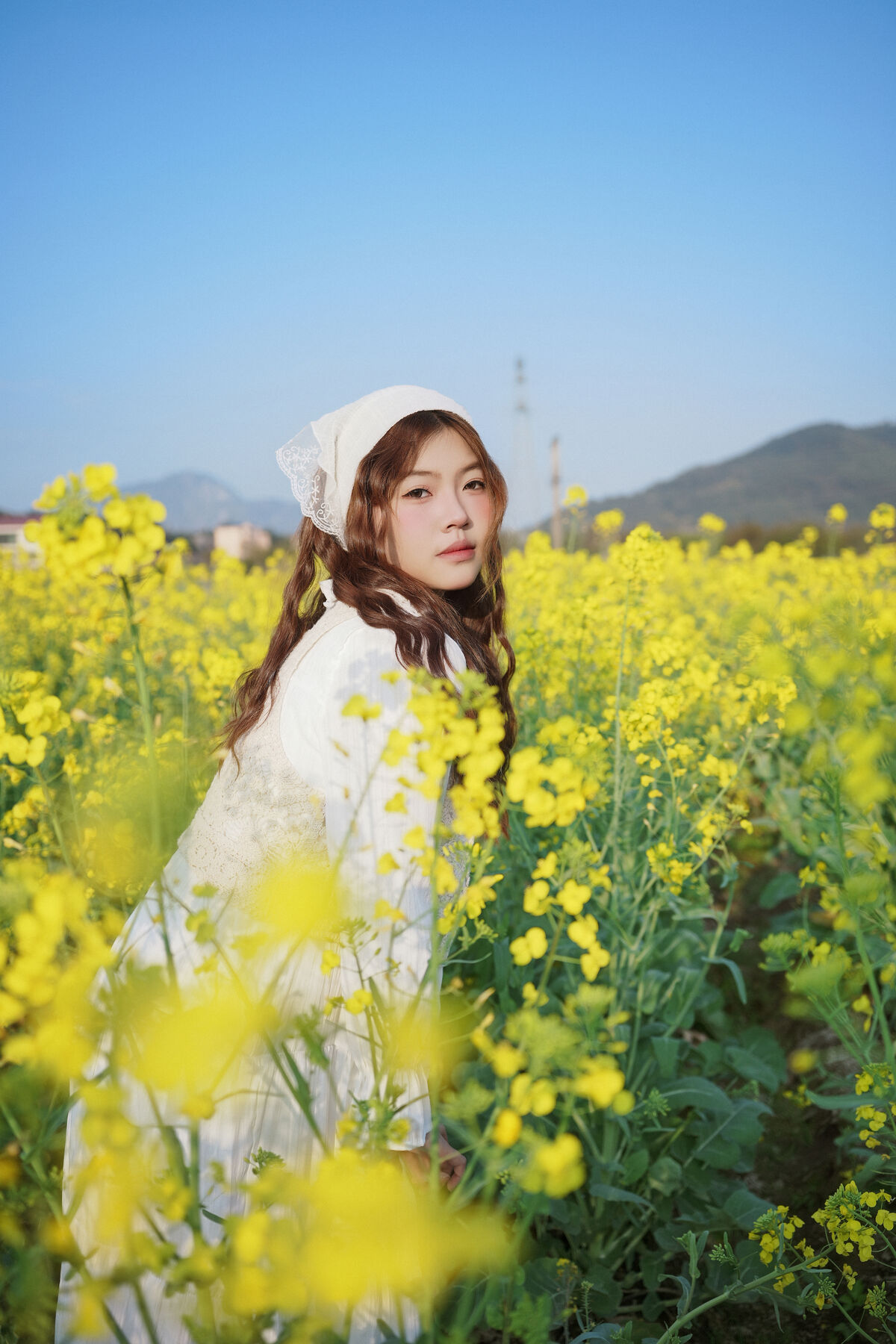 YiTuYu艺图语 Vol.10084 Jing Jing Yi