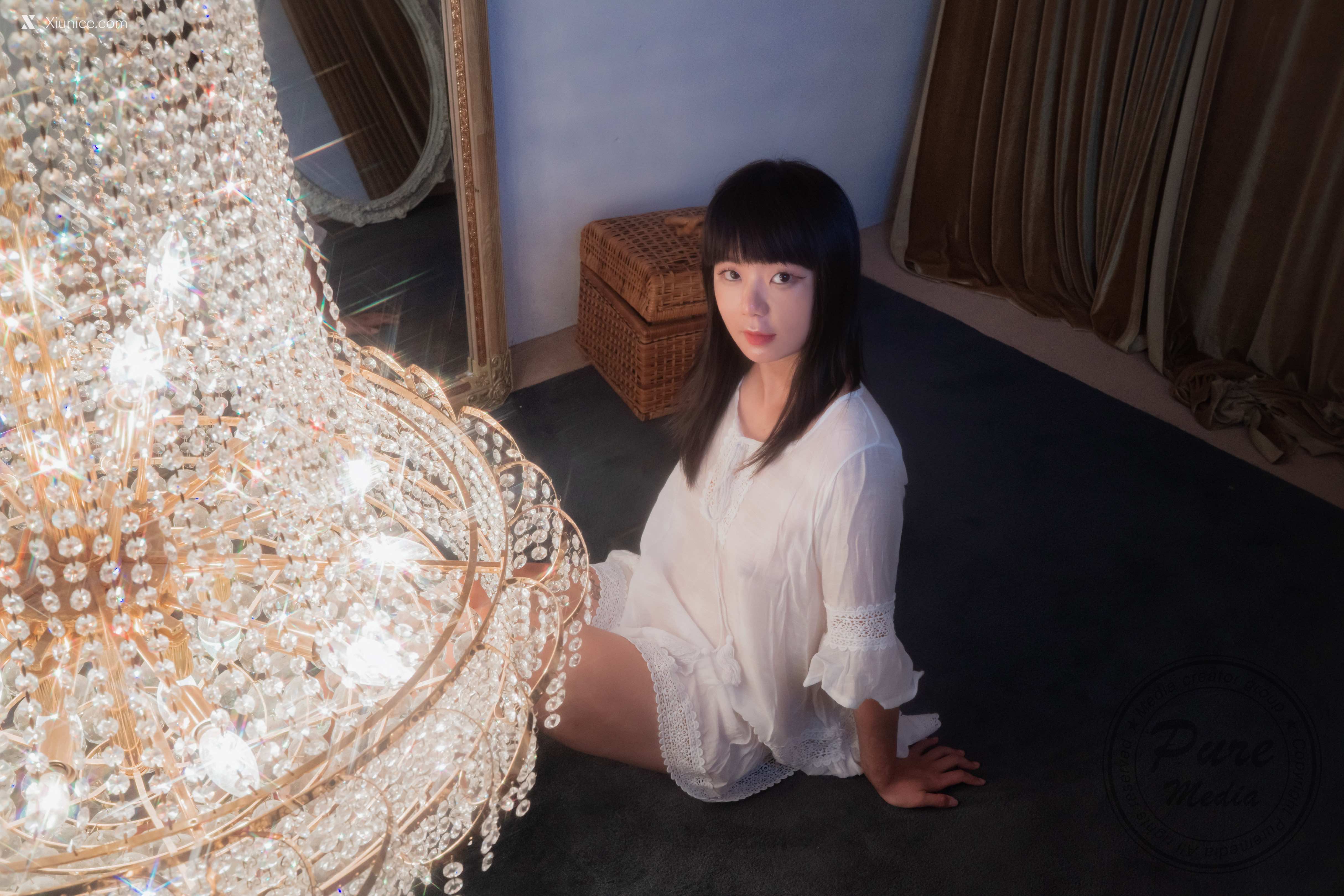 Pure Media Vol.197 KISS-ME (키스미) – Lighting Girl 4K