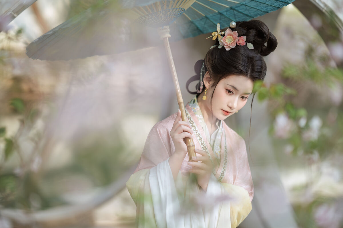 YiTuYu艺图语 Vol.10229 Jiang Zhu