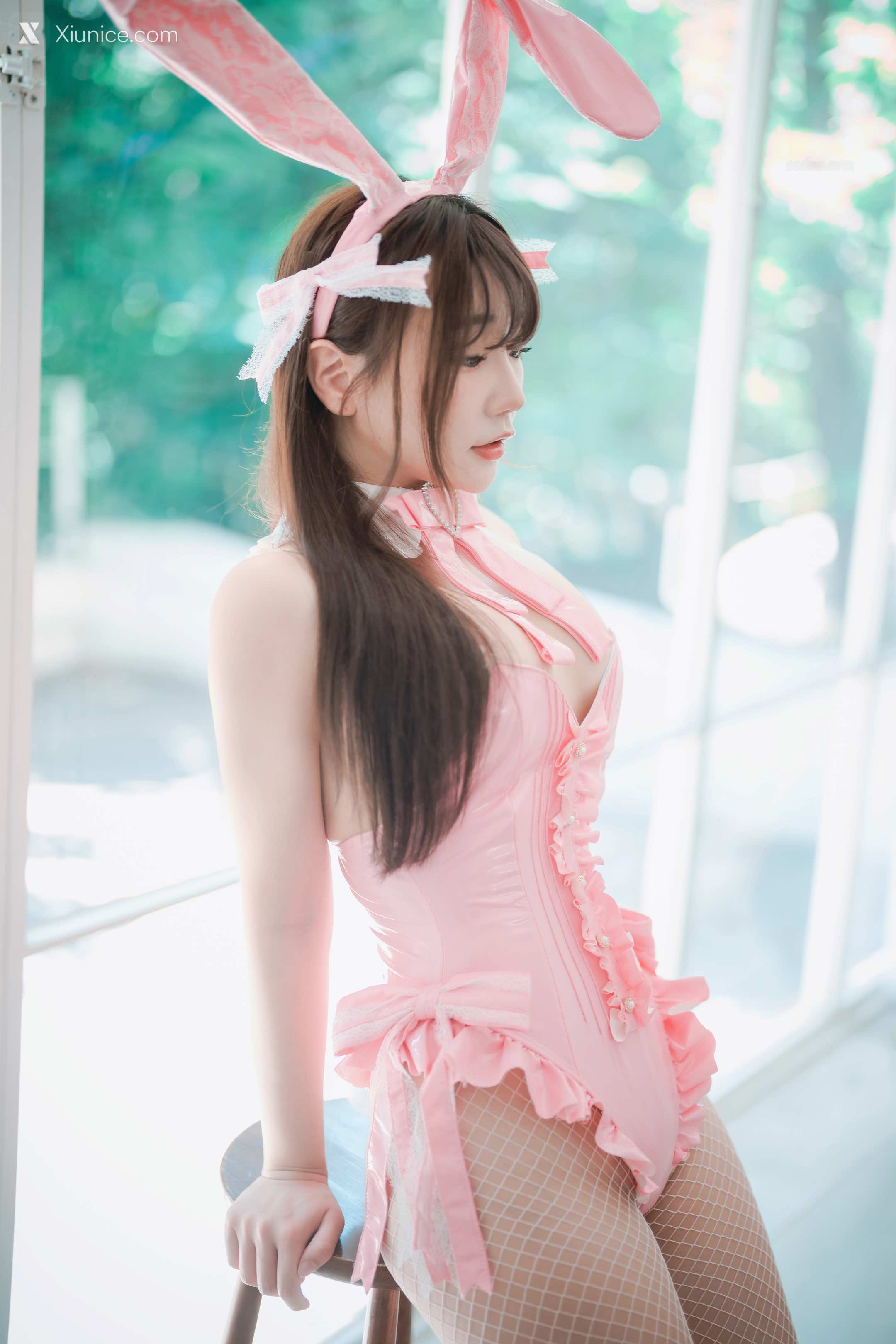 DJAWA Photo – Newbom – The Year of the Pink Bunny (+S.Ver) 4K