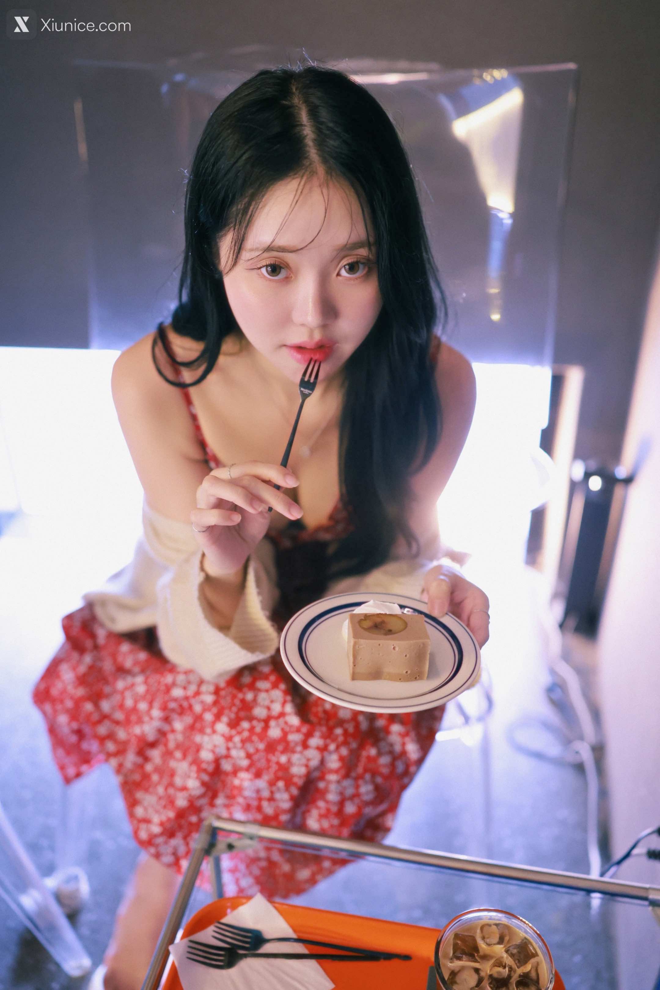 SweetBox – Inah (이나) – Mini 4K