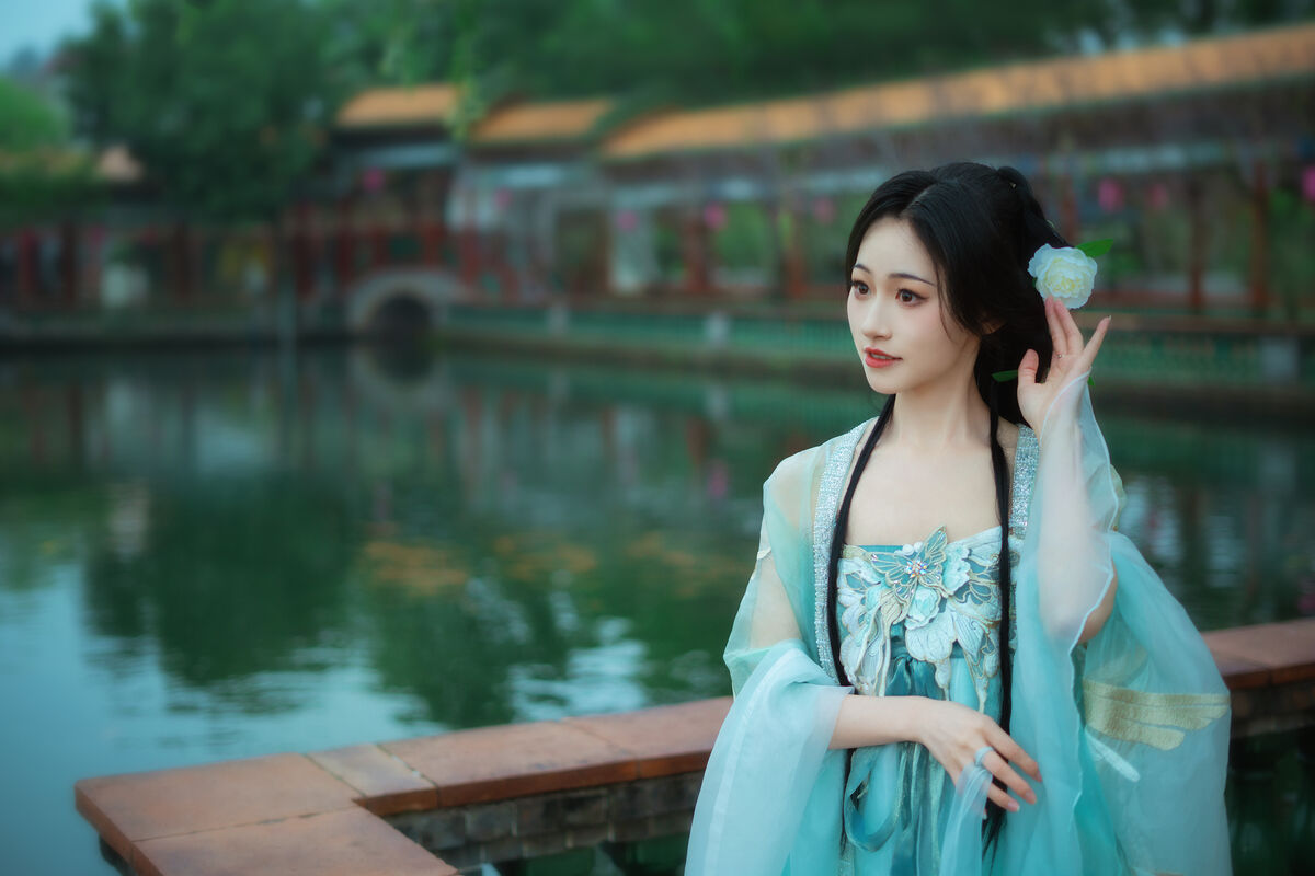 YiTuYu艺图语 Vol.10070 Shi Qi