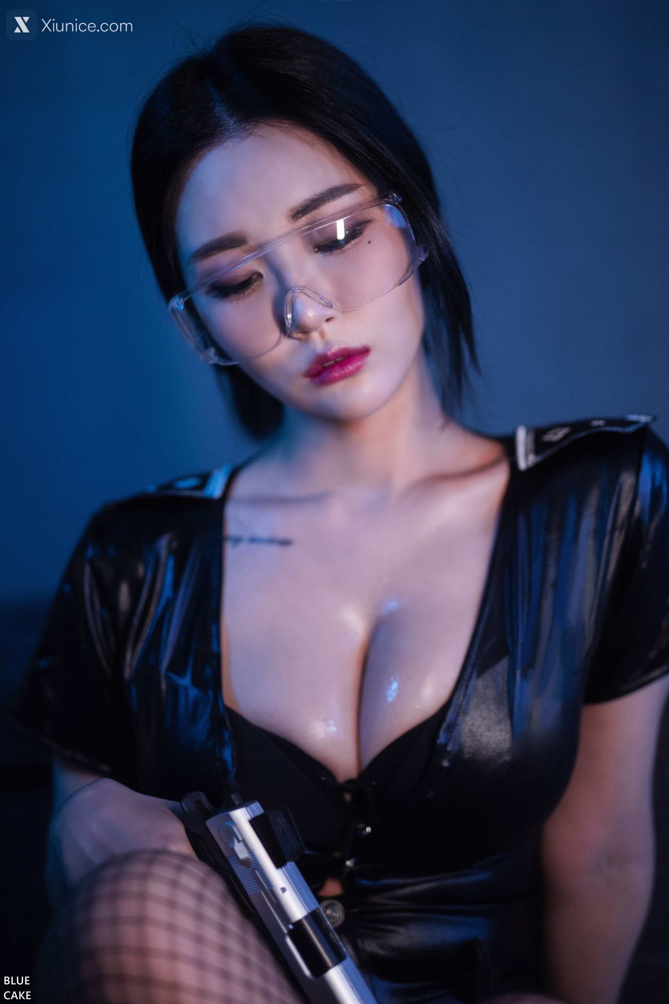 BLUECAKE Bomi (보미) – Siren 4K