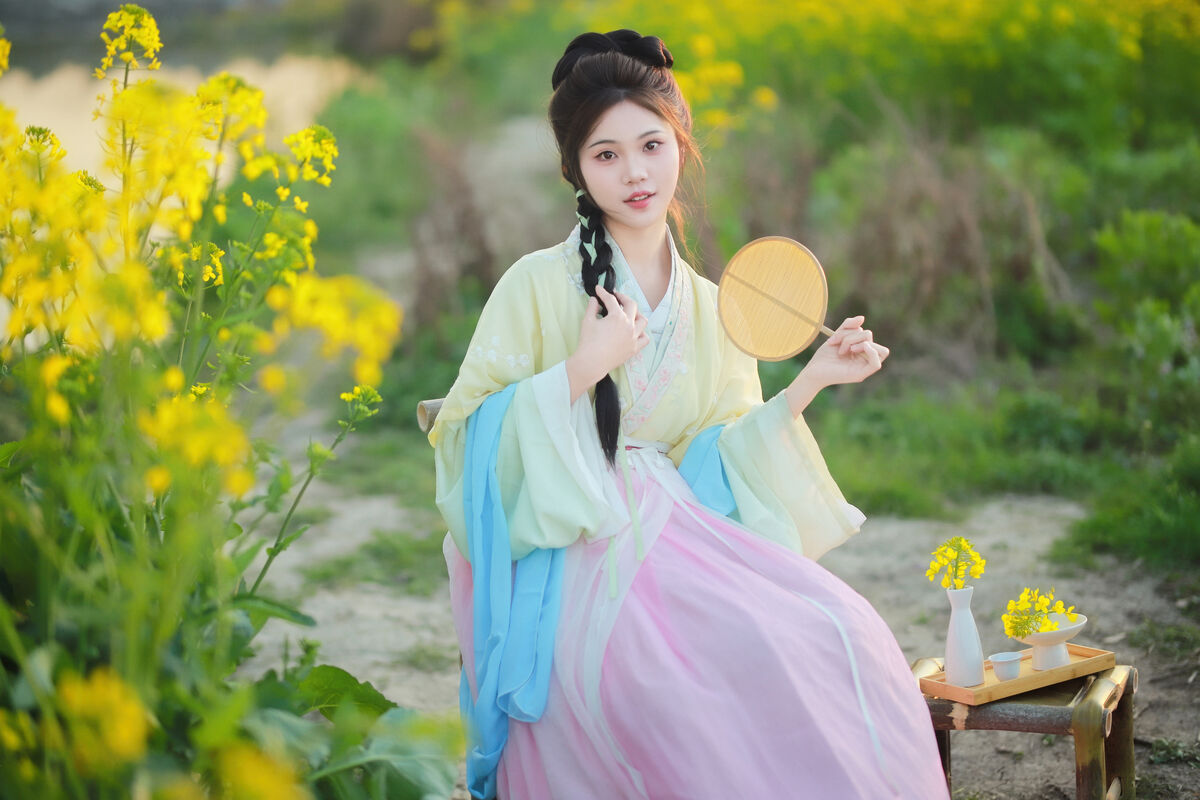 YiTuYu艺图语 Vol.10139 Jin Tian Yao Qu Hua Zhuang Ling